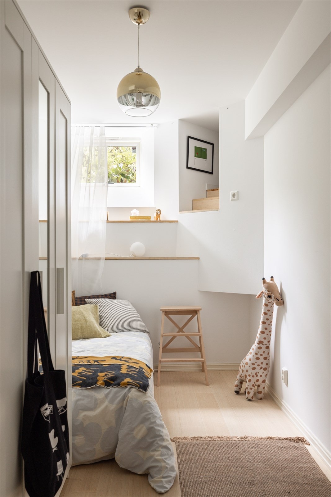 Rommet passer ypperlig til barnerom, gjesterom eller kontor! Galleribilde