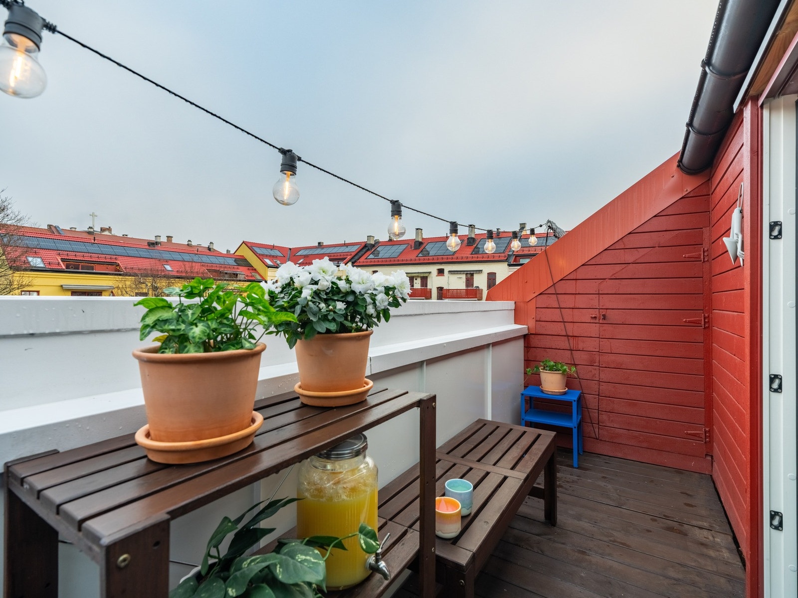 Herfra er det også tilgang på en utebod med gulvareal på ca. 3 kvm. Galleribilde