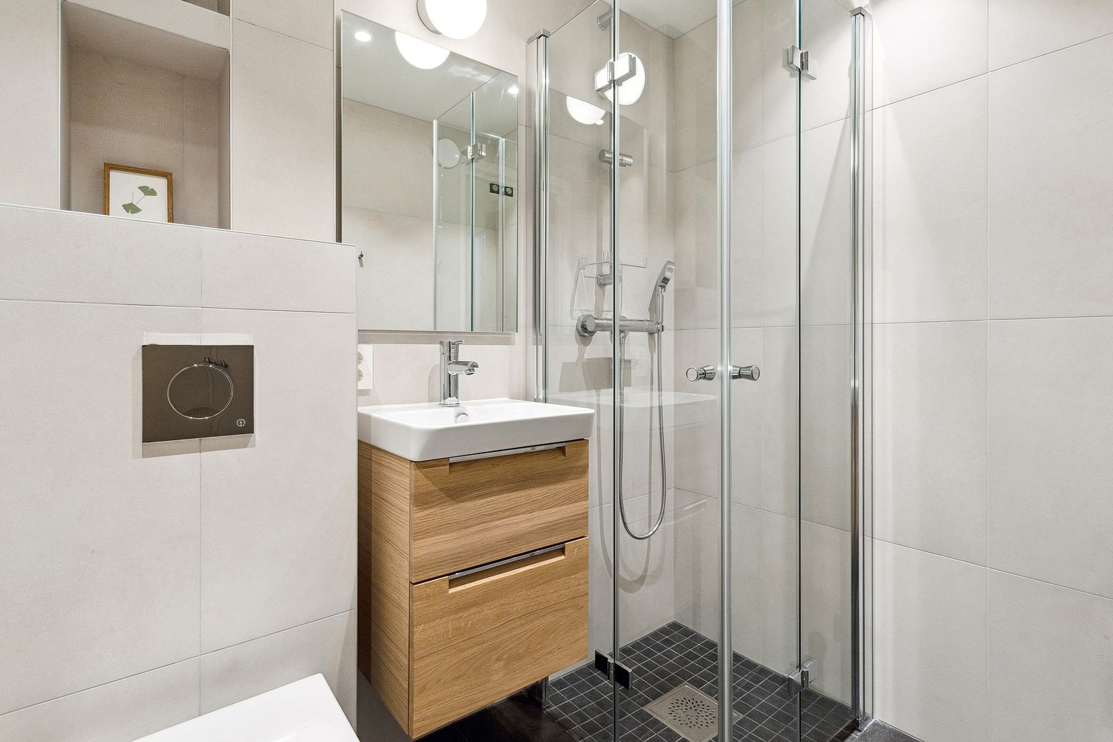 Nytt bad med gulvvarme. Galleribilde