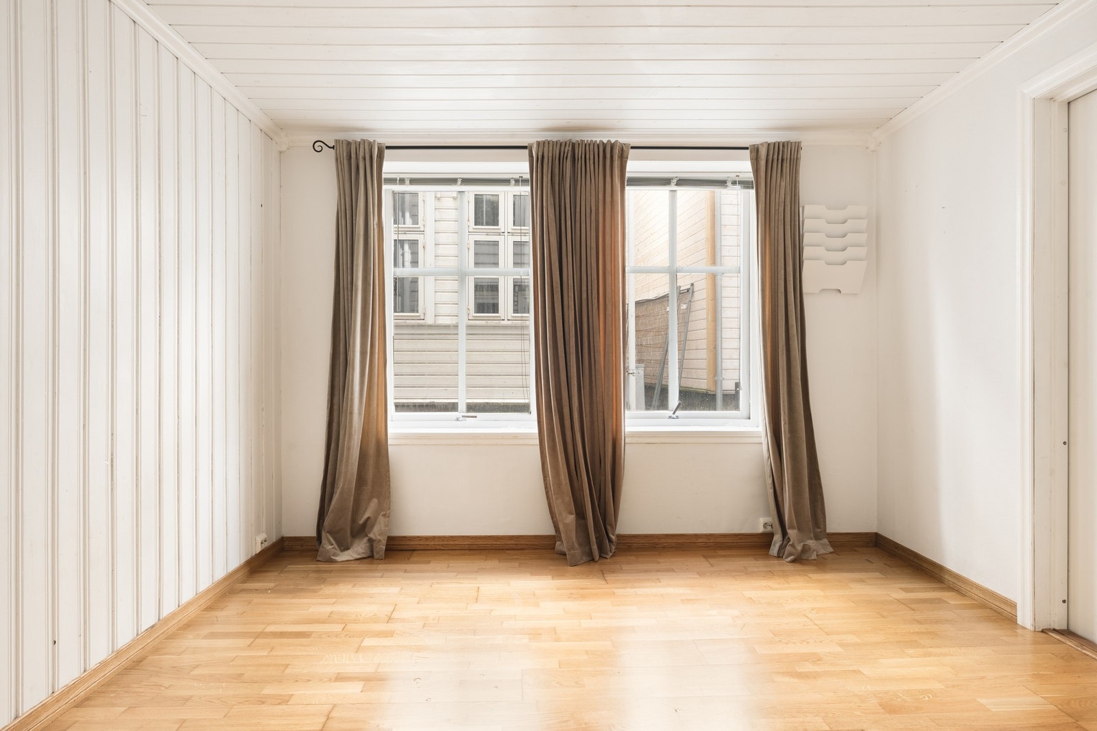 Første etasje har tidligere vært benyttet til utleie. En perfekt mulighet for deg som ønsker leieinntekter Galleribilde