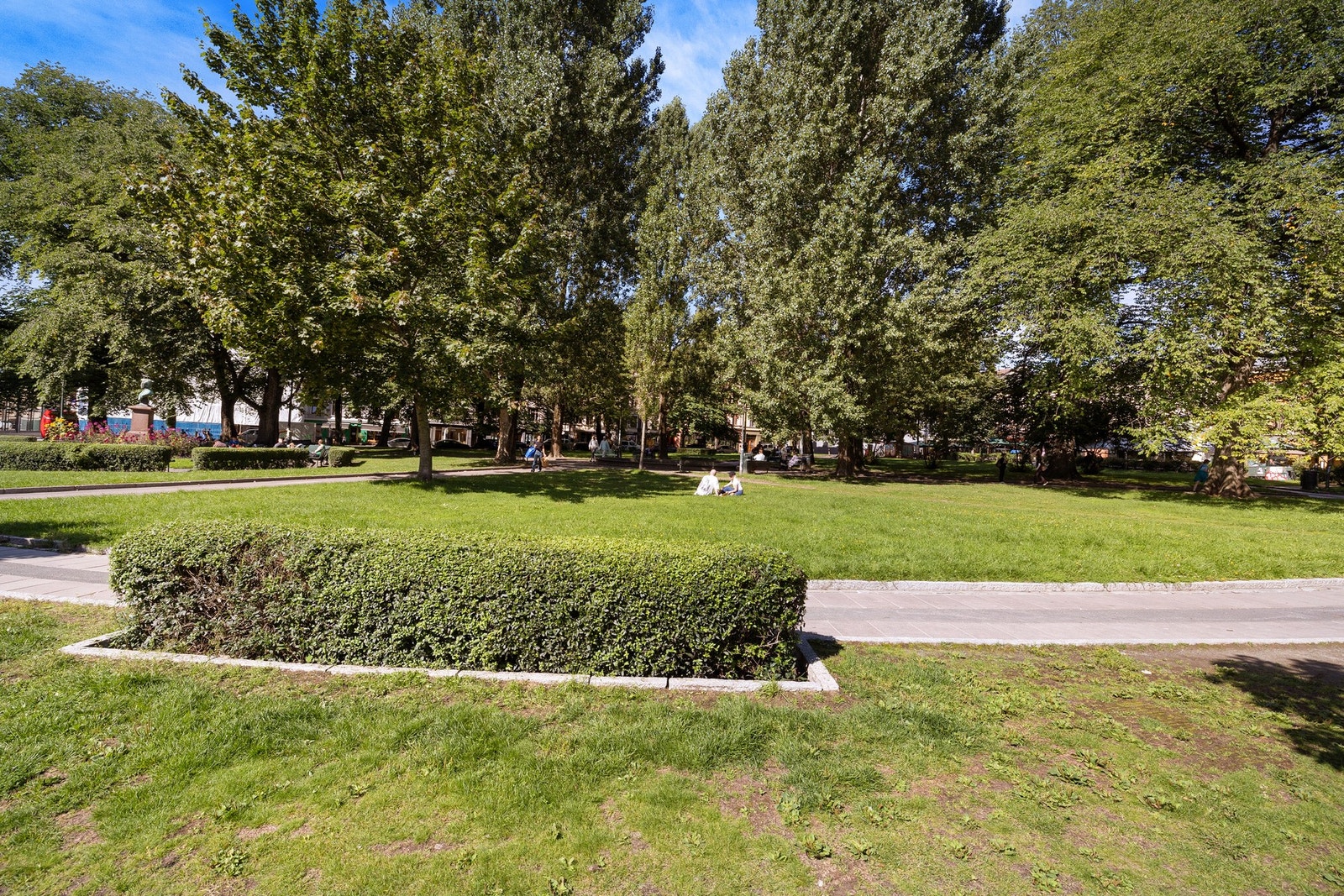 Kort gange til Birkelunden. Leiligheten ligger i tillegg rett ved Sofienbergparken. Galleribilde