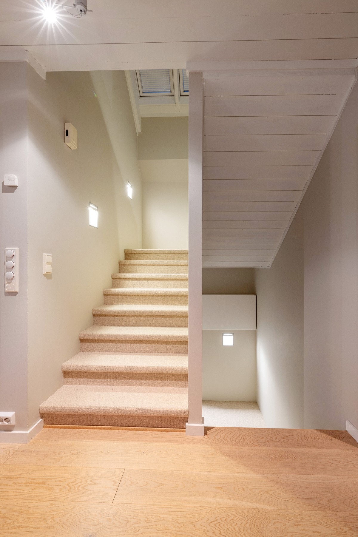 Lysarkitekt Creolight som skaper en behagelig belysning. Galleribilde