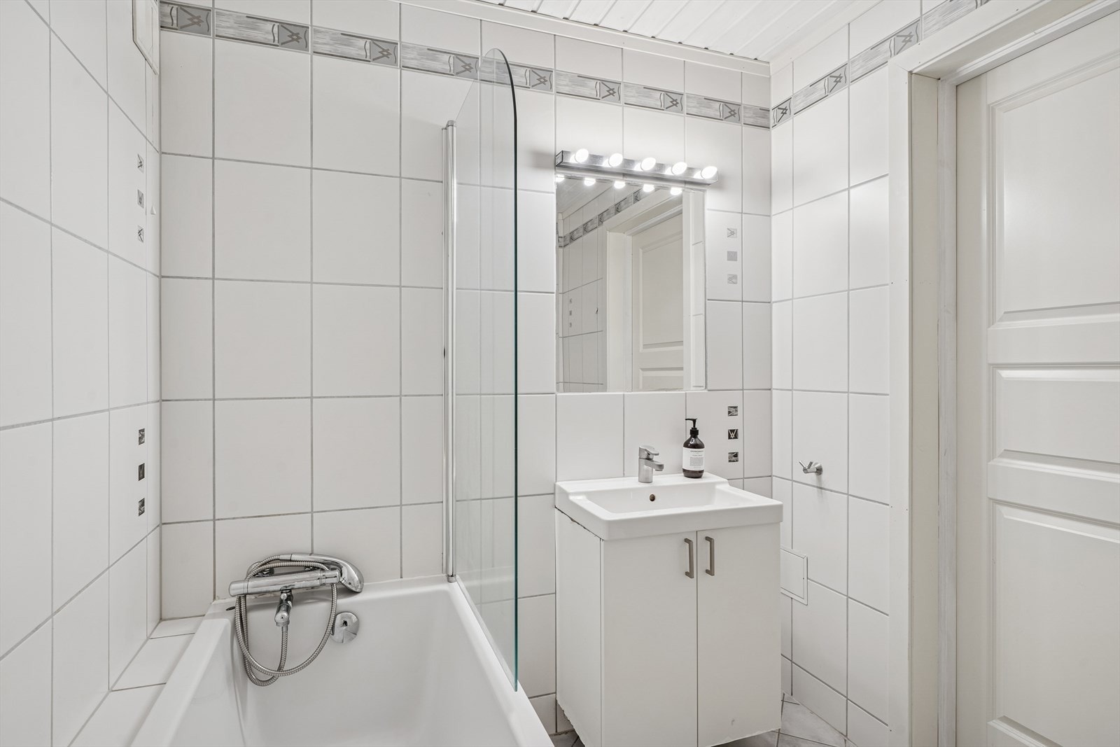 Baderom i underetasjen. Galleribilde