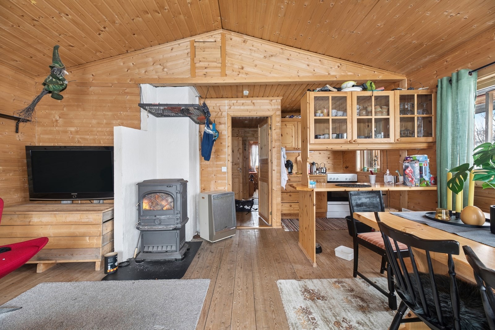 Åpen stue/ kjøkkenløsning. Galleribilde