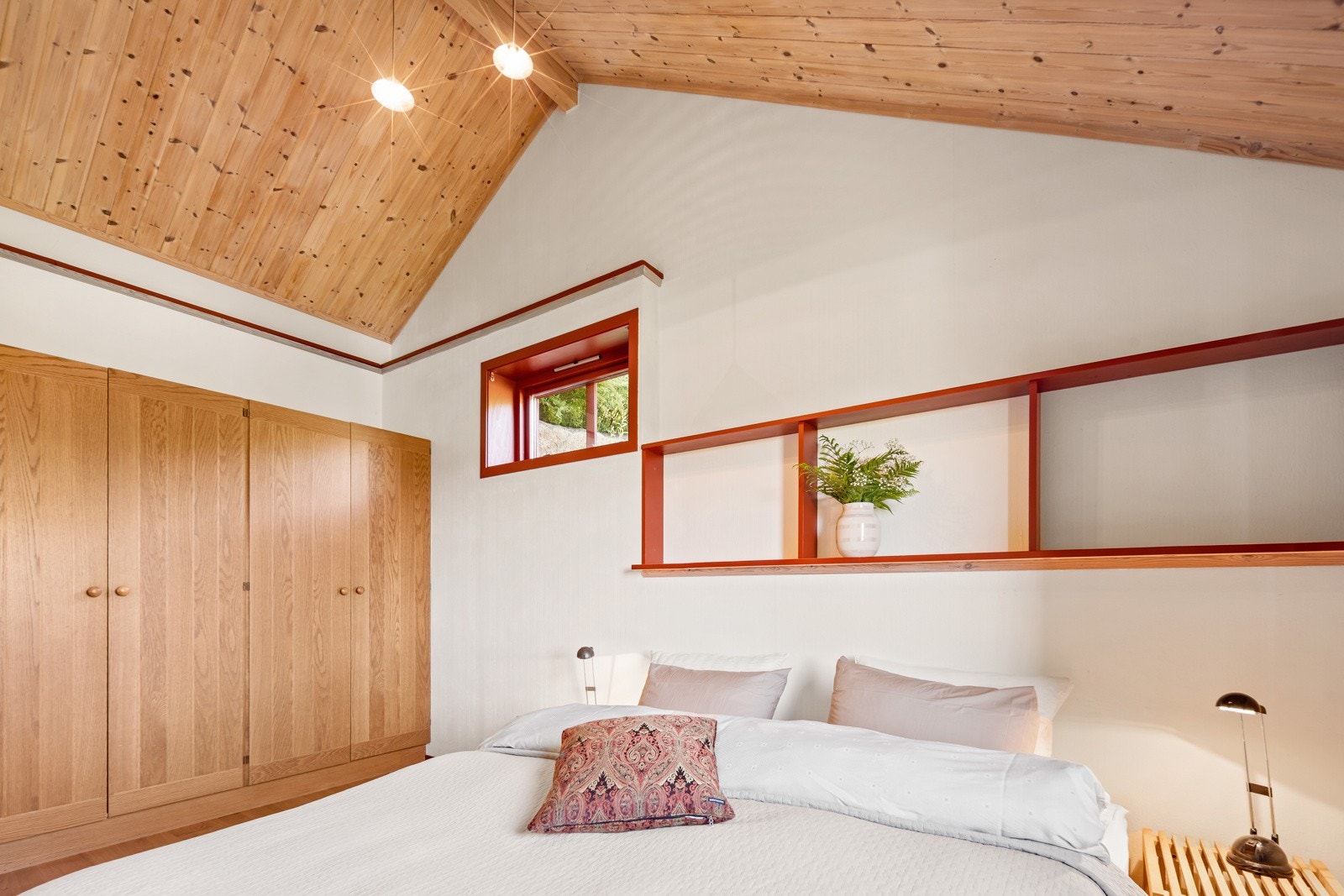 Her også med gode garderobeskap Galleribilde