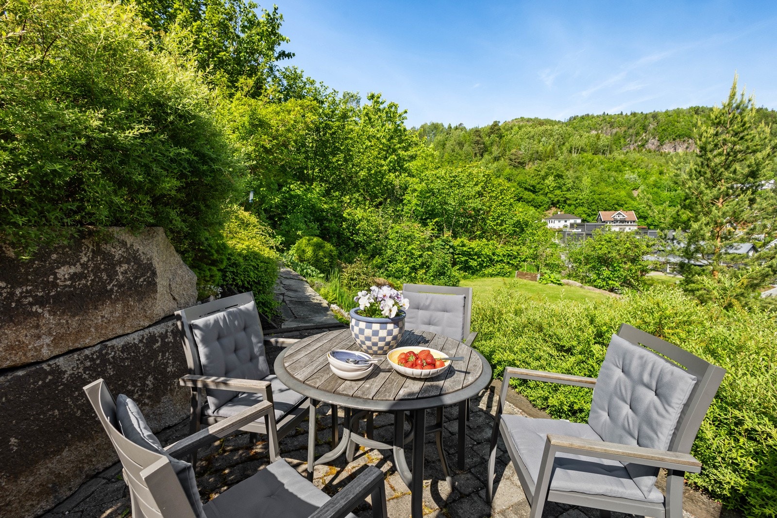 Uteplass utenfor kjøkkenet Galleribilde