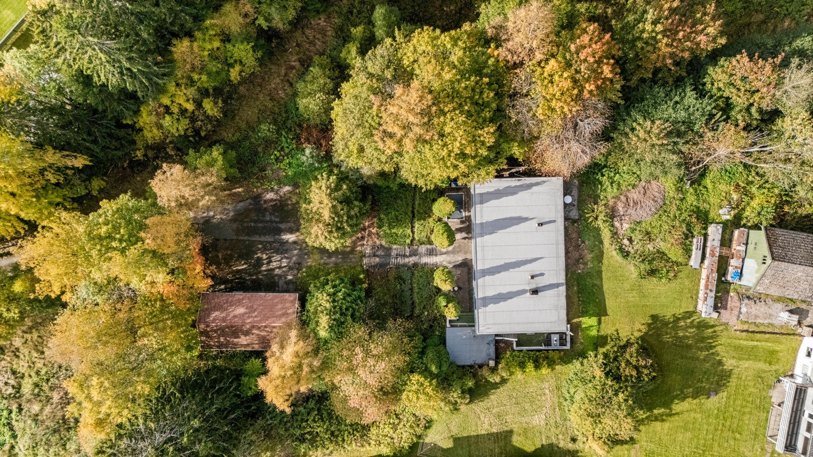 Fugleperspektiv over tomten og den skjermede beliggenheten Galleribilde