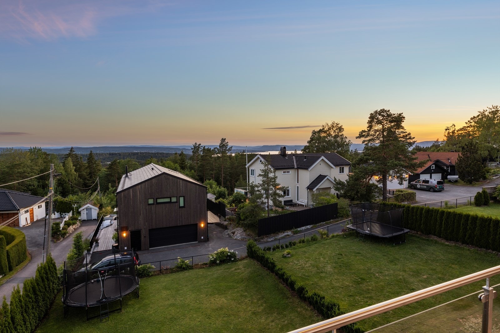 Kveldstemning med fantastisk utsikt. Galleribilde