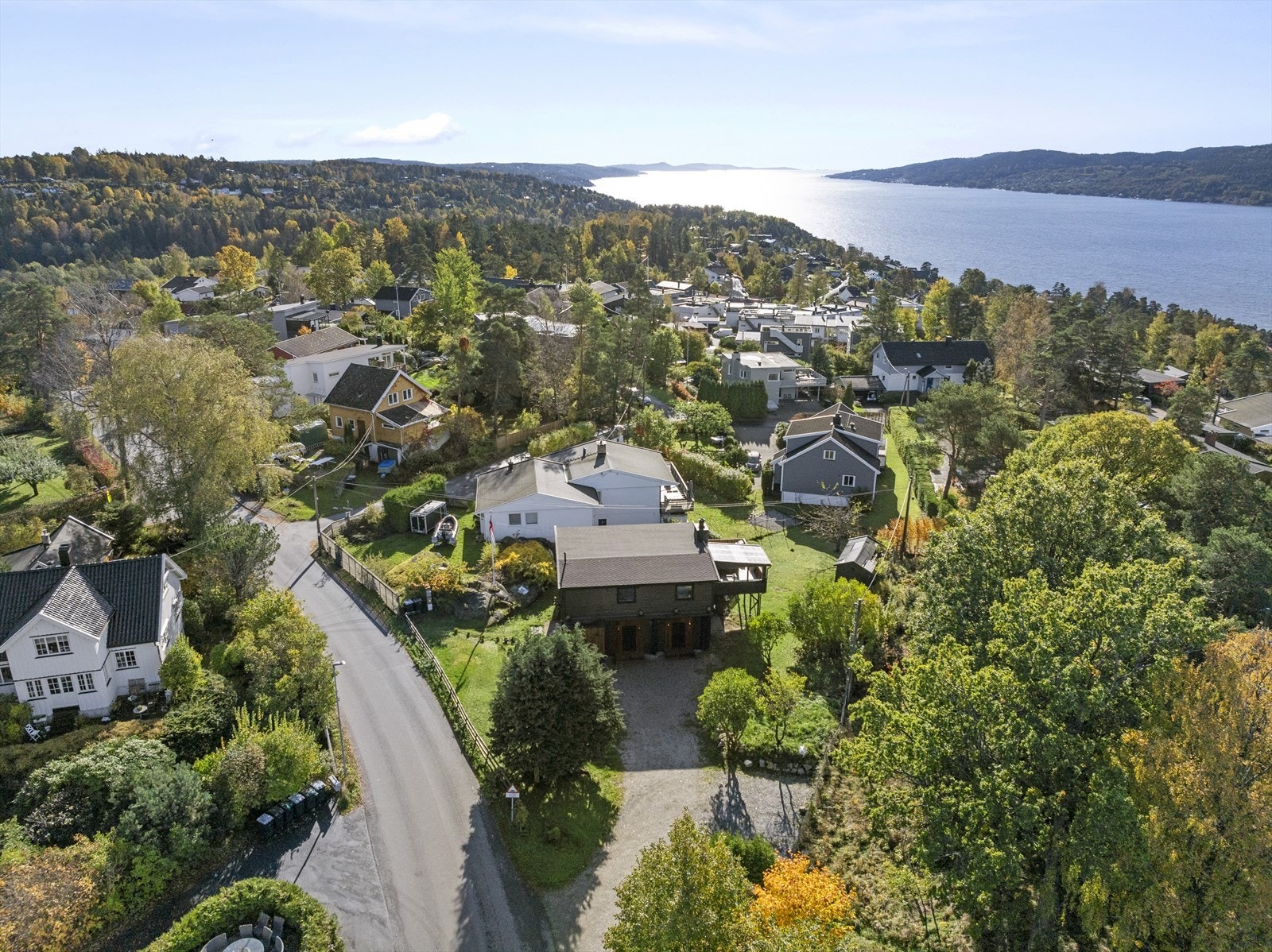 Området har mange fine muligheter for turer og rekreasjon gjennom hele året Galleribilde