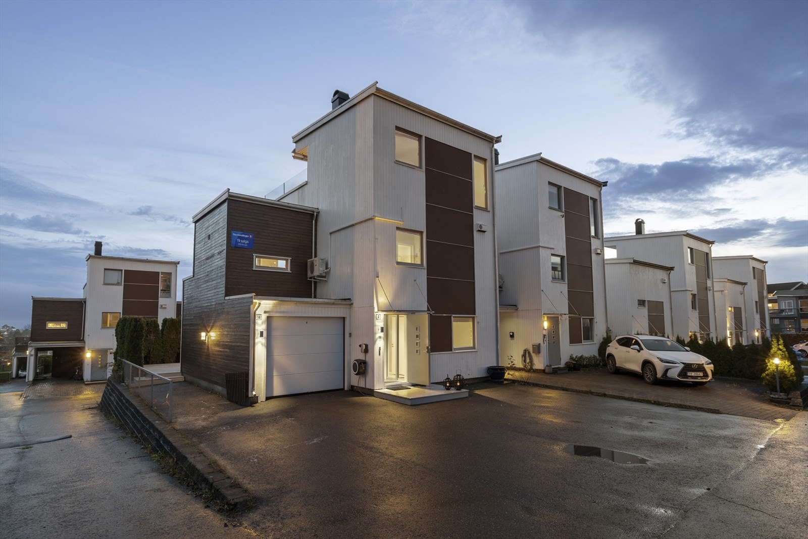 Sogstieika 14A ligger i et attraktivt og barnevennlig område Galleribilde