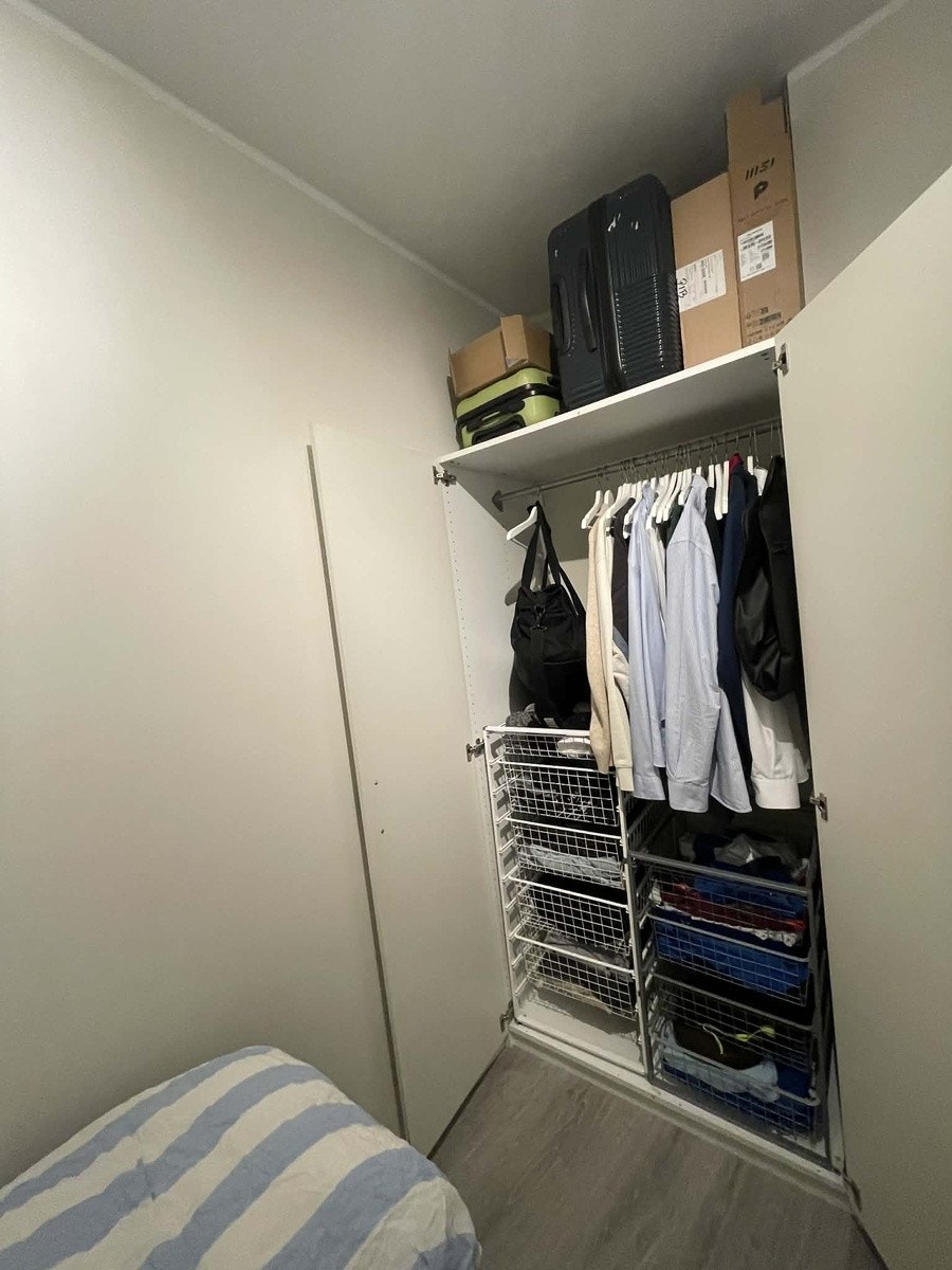 Garderobeskap - god plass Galleribilde