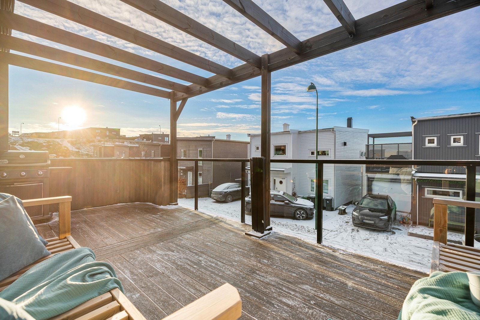 Dette området er kjent for sin familievennlige atmosfære med nærhet til skoler, barnehager og gode kollektivtilbud Galleribilde