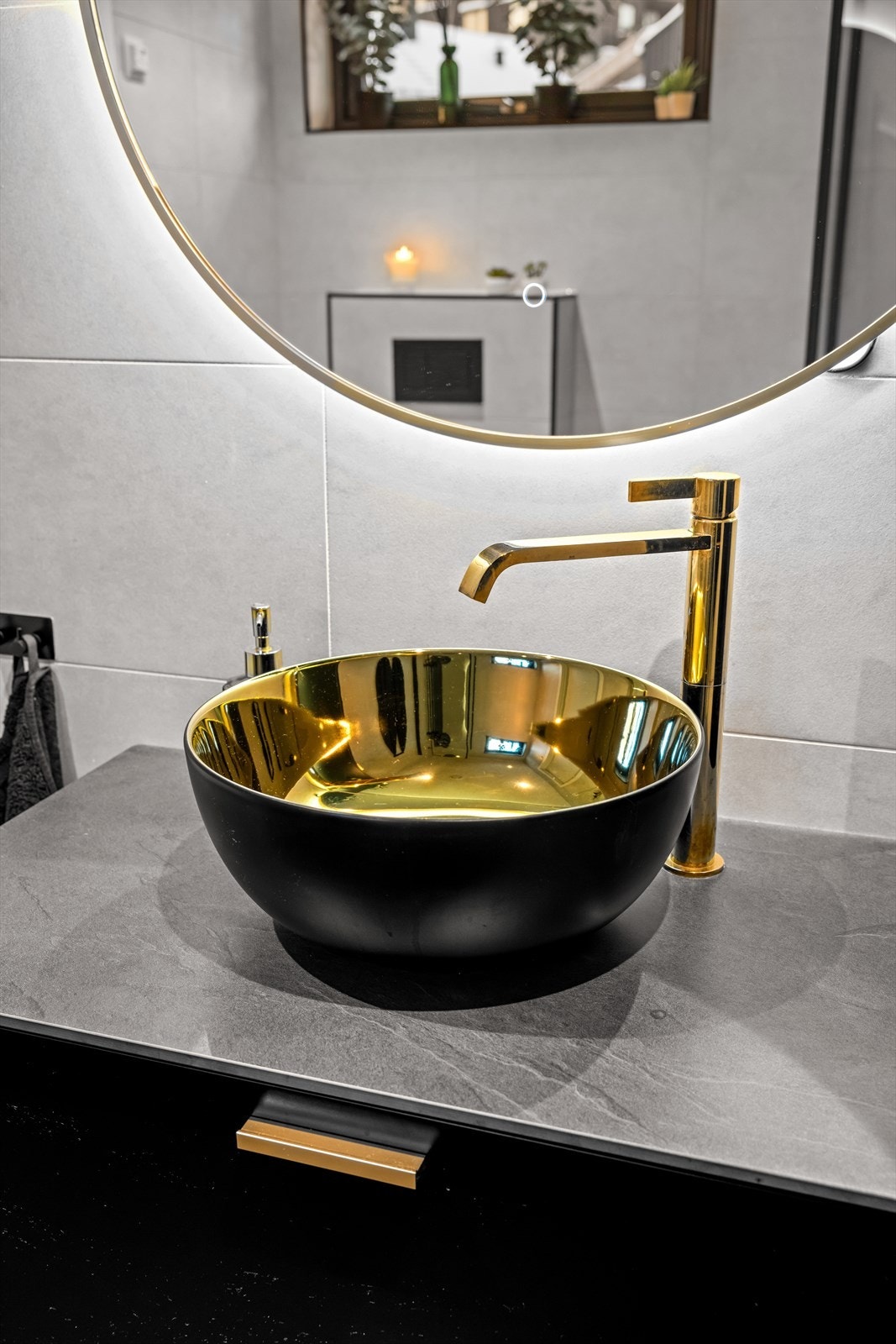 Detalj bad Galleribilde