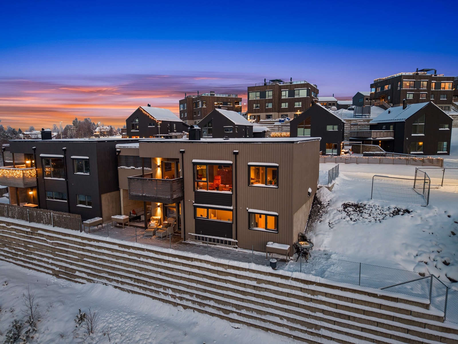 Velkommen til Høgåstoppen 9 - En nyere enebolig fra 2022 med høy standard som må ses! Galleribilde