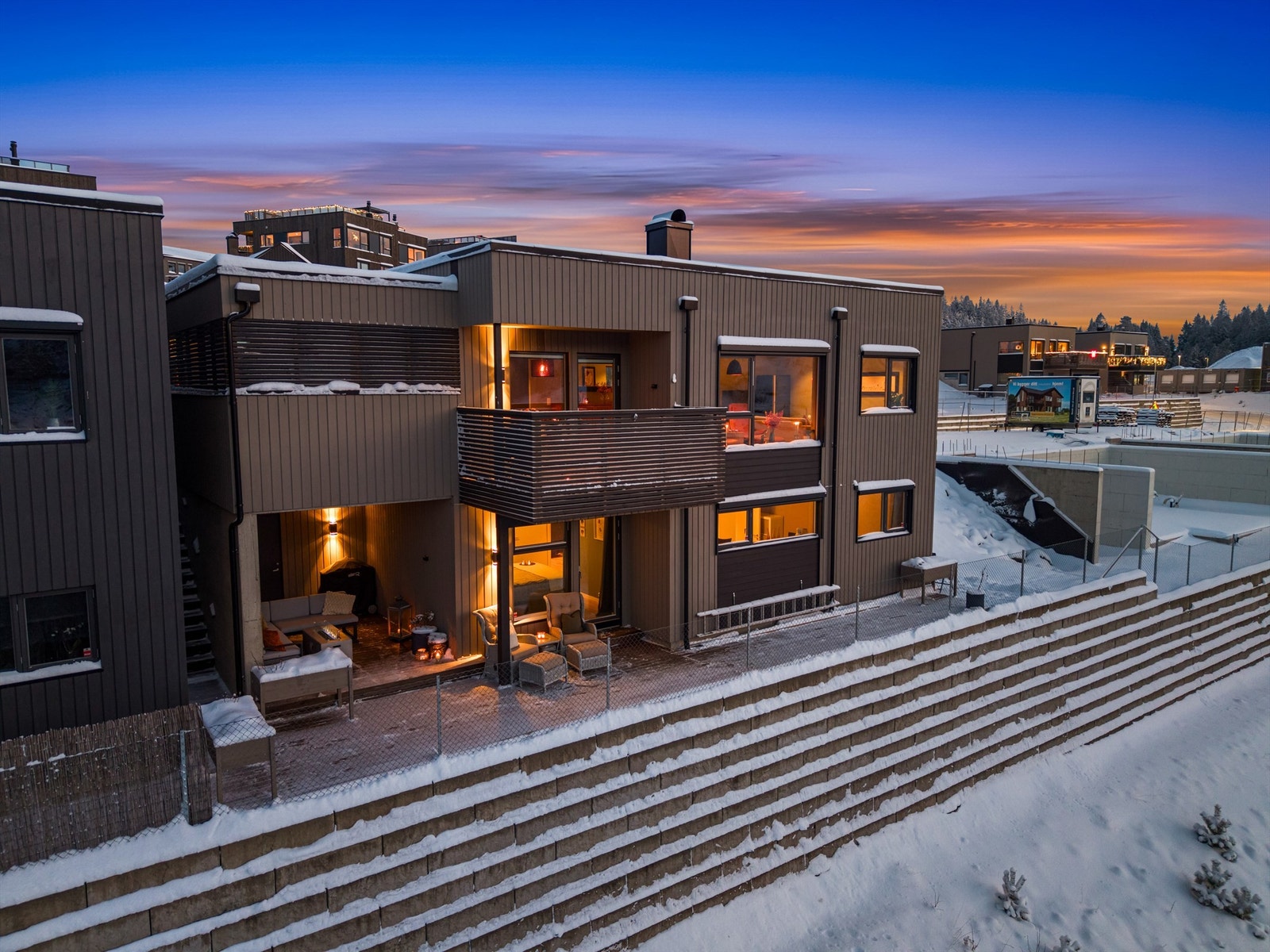 God og solrik uteplass Galleribilde