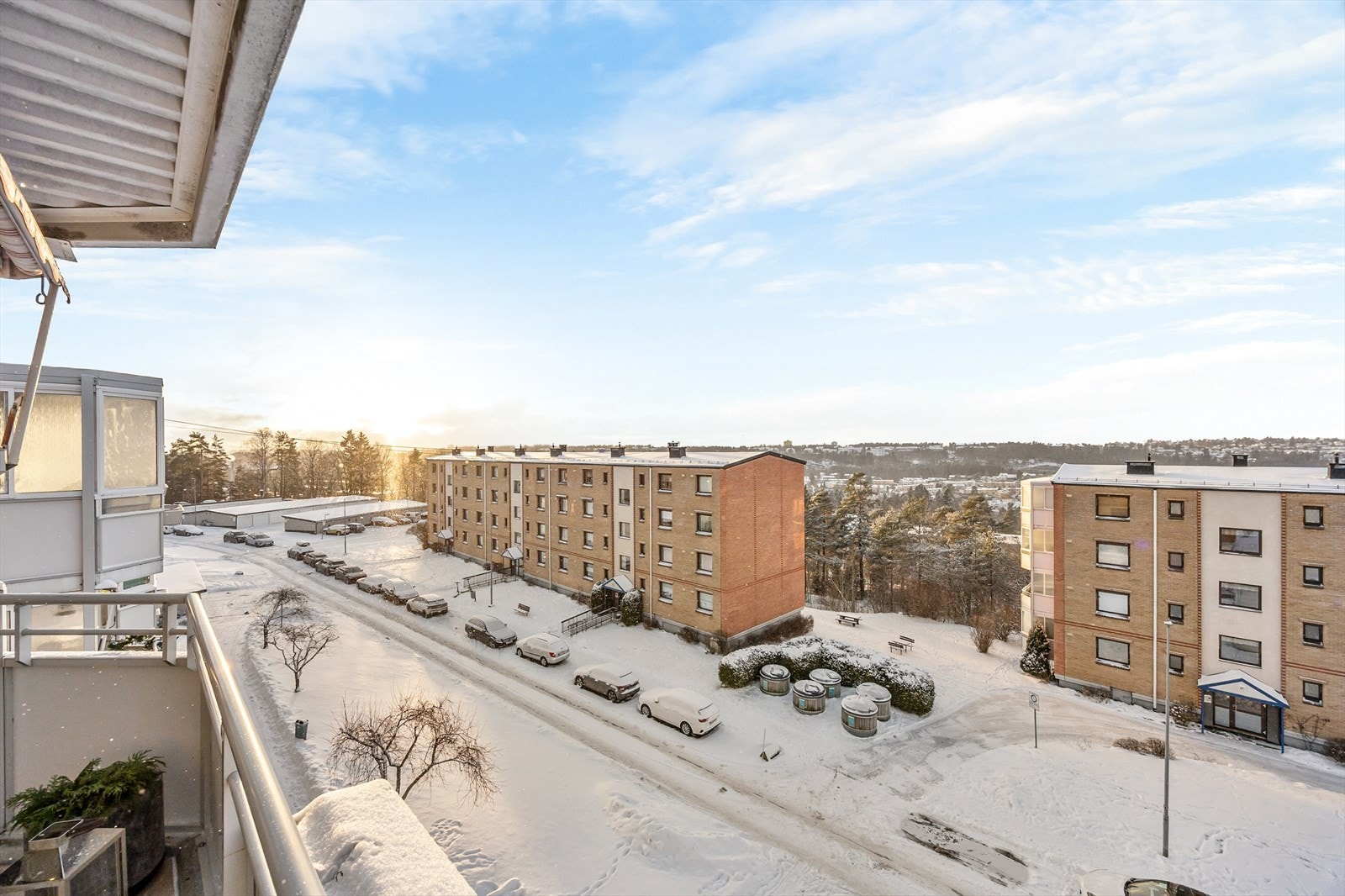Beliggenheten høyt i terrenget. Galleribilde