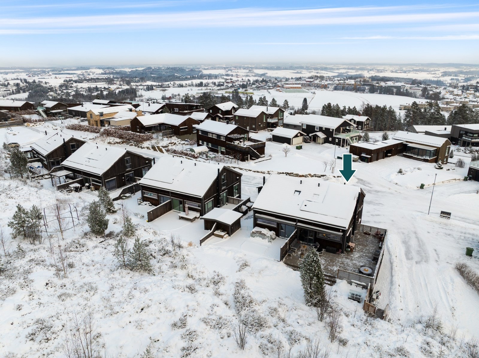 Fra terrassen har du direkte adkomst til fine turstier som leder deg rett inn i Romeriksåsen. Galleribilde