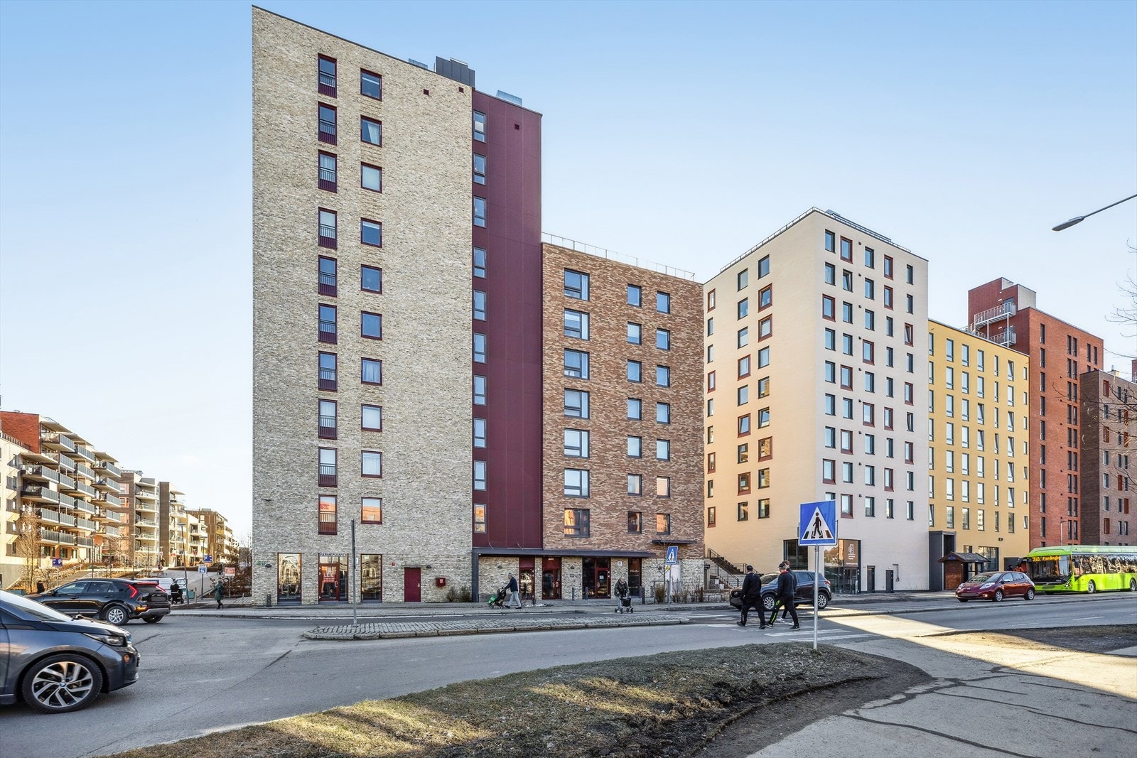 Den utmerkede beliggenheten sørger for enkel tilgang til alle nødvendige fasiliteter. I tillegg har du en bussholdeplass like ved. Galleribilde