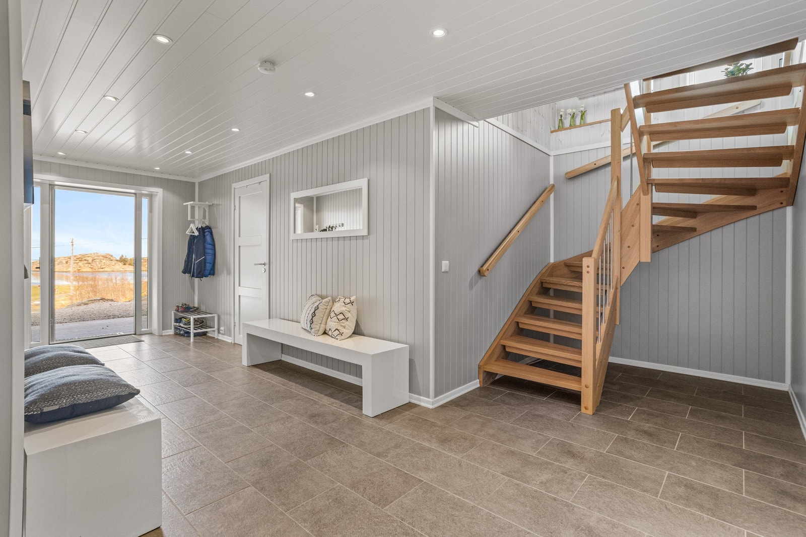 Trapp ned til underetasje Galleribilde