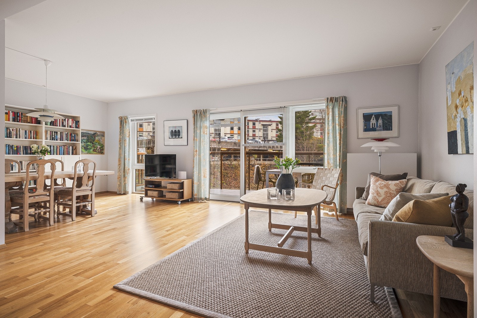 Privatmegleren v/ Bernt Helland har gleden av å presentere Vilhelm Bjerknes' vei 62A! Galleribilde