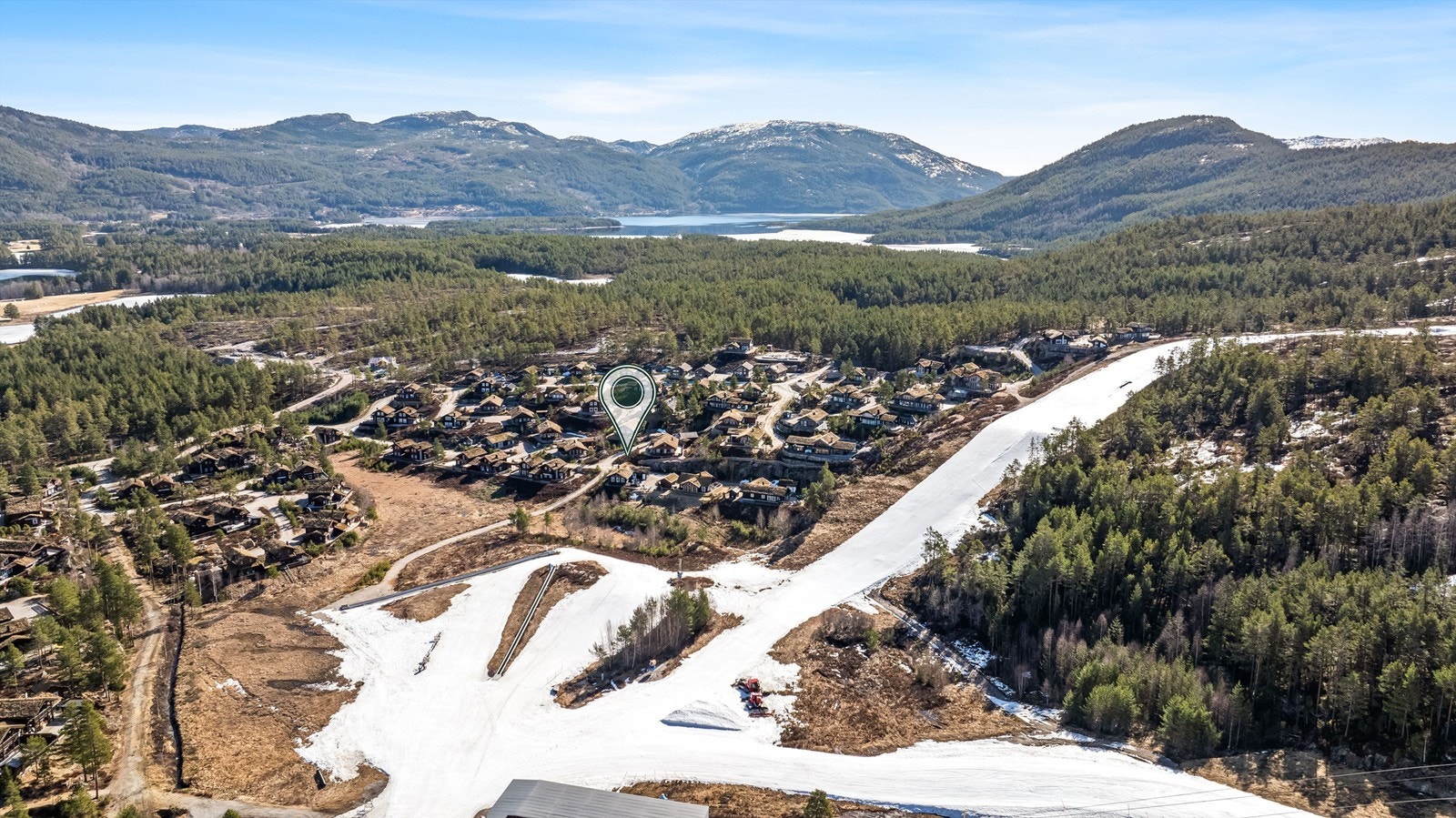 Ideell, intern beliggenhet i Vrådal. Ypperlig for den alpininteresserte. Galleribilde