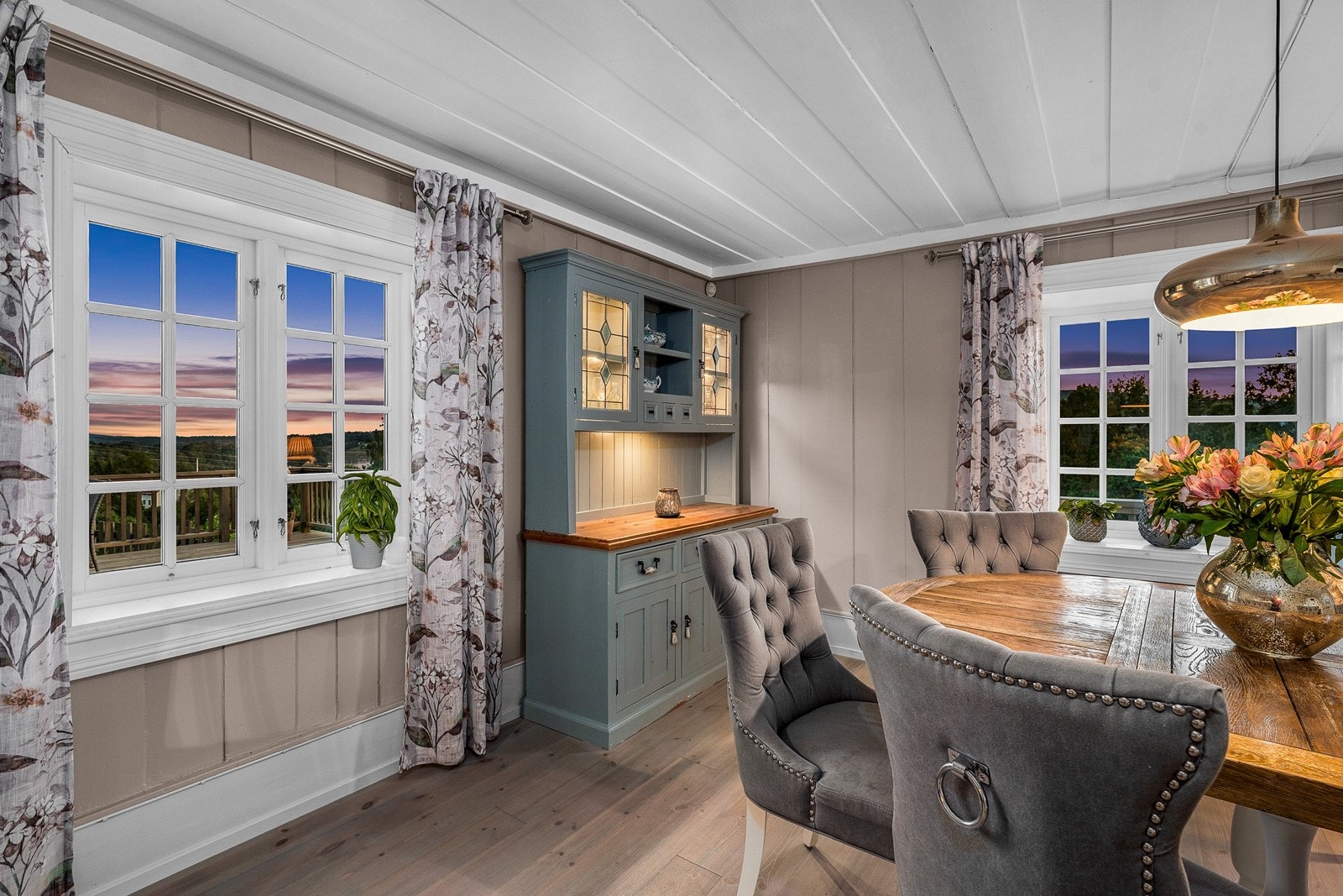 Stemning på kvelden med nydelig utsikt Galleribilde