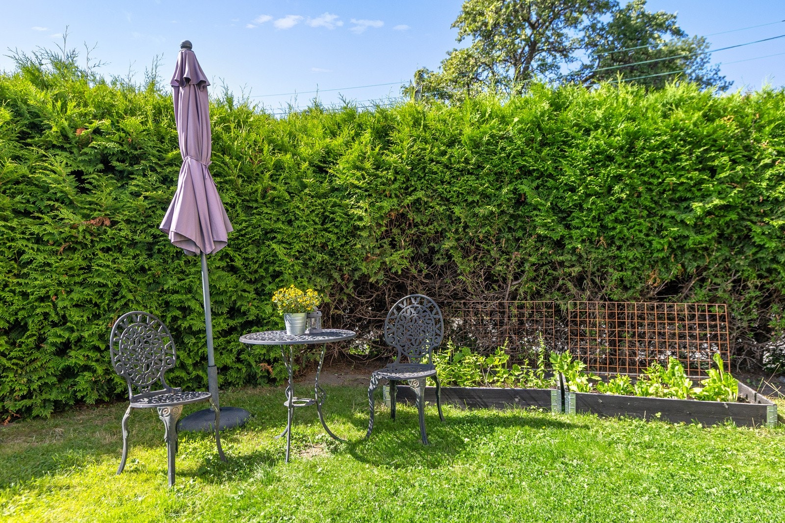 Her kan man nyte solen, dyrke i plantekasser og slappe av på varme sommerdager. Galleribilde