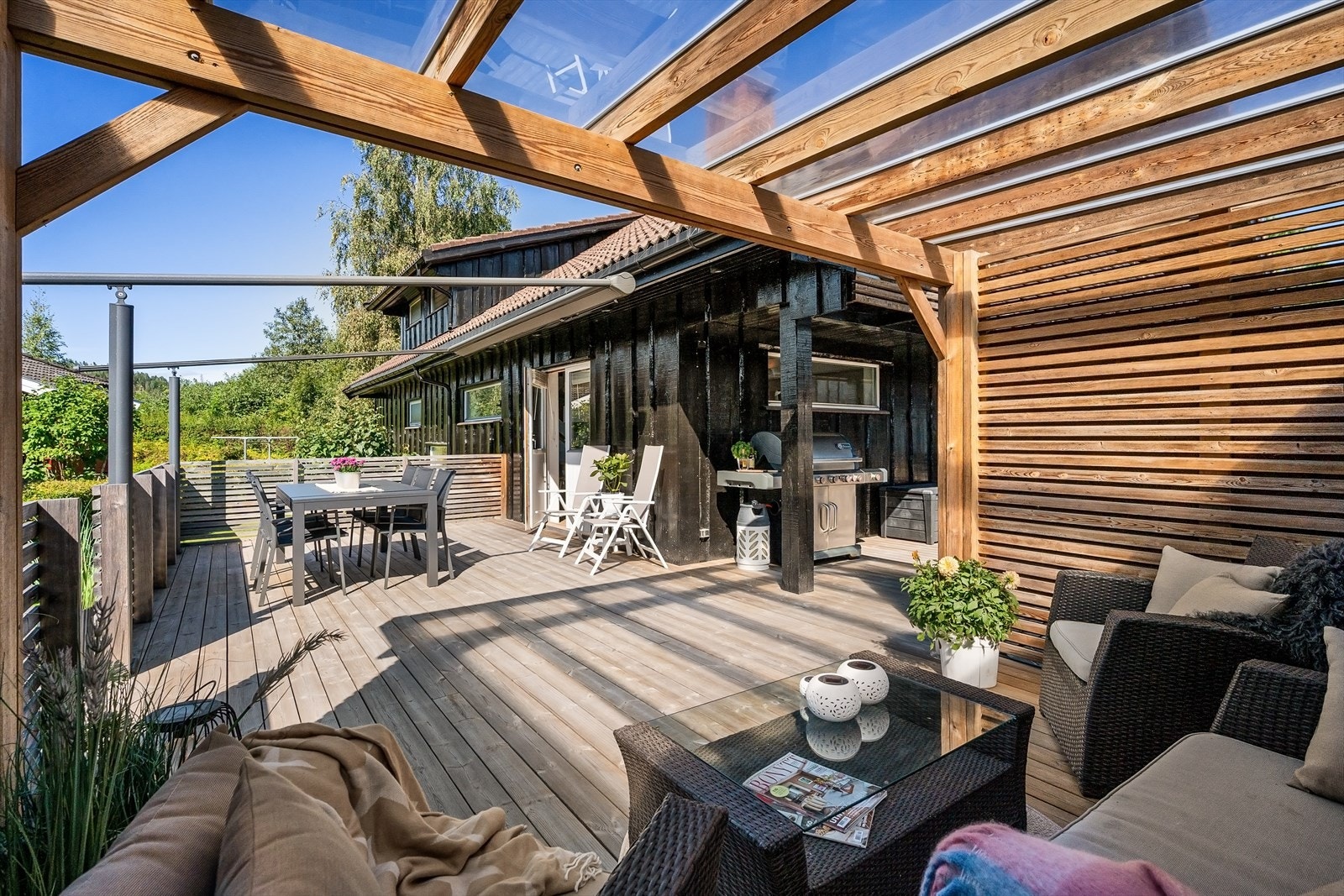 Eiendommen har svært gode solforhold, med sol fra morgen til kveld Galleribilde