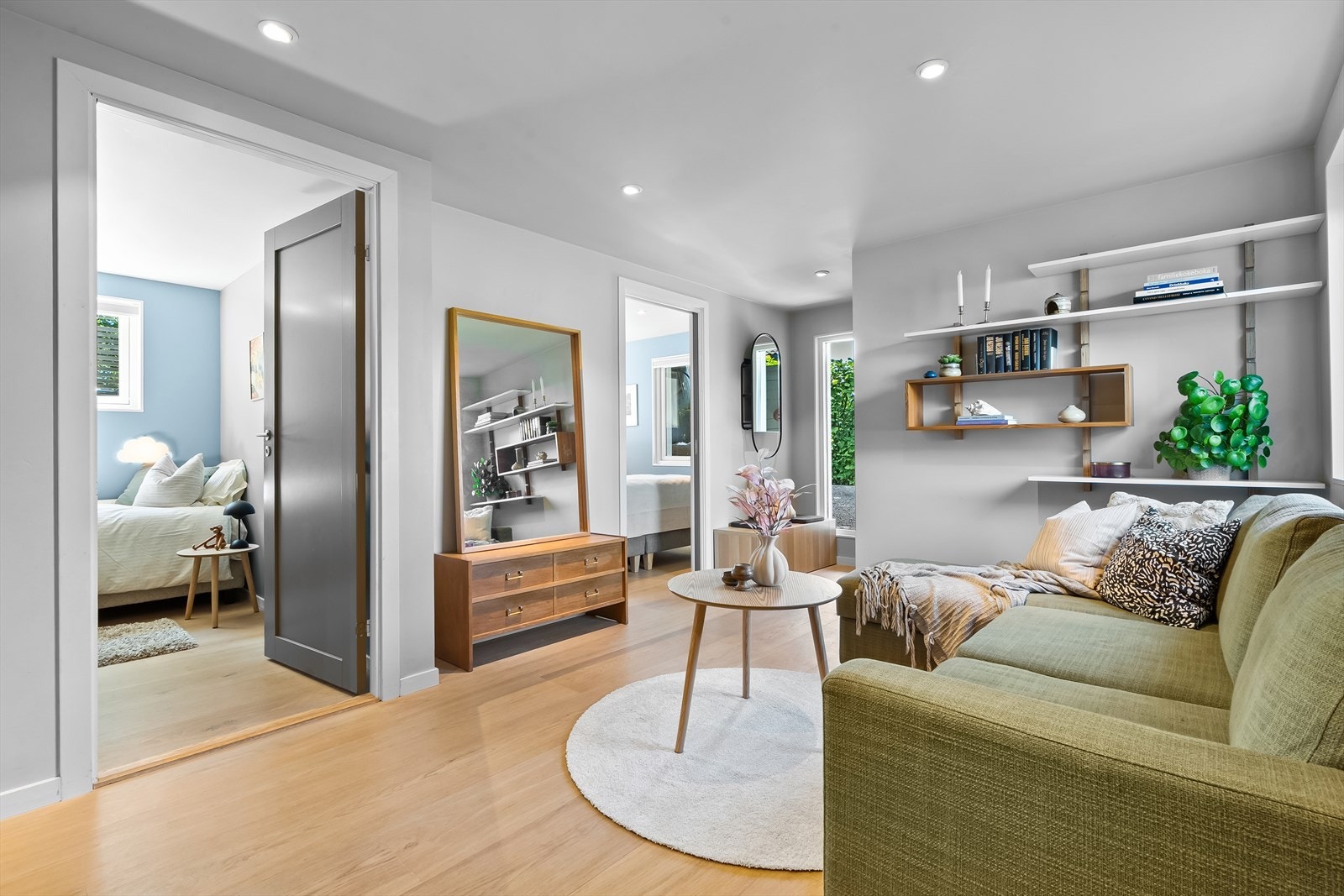 Herdet tregulv ble lagt i 2020, og gir et moderne og slitesterkt underlag. Galleribilde