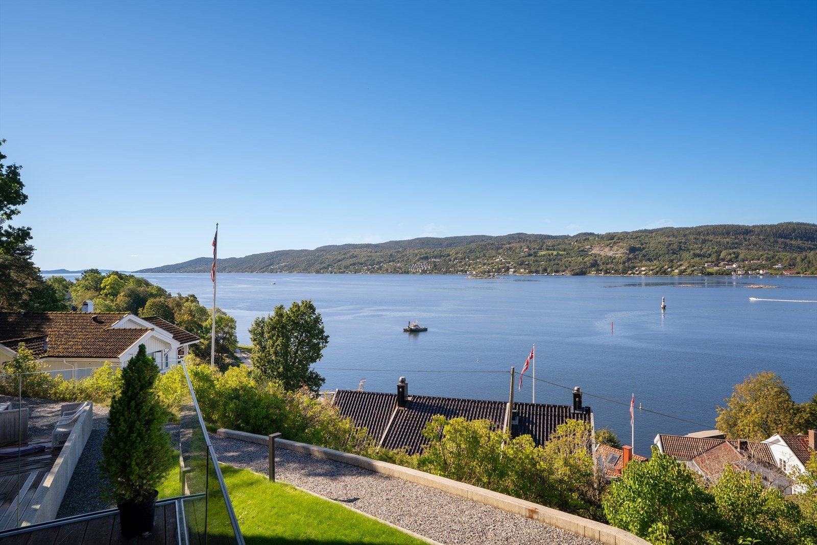 Sentrumsnær beliggenhet med kort vei til strender, badeparken og byens fasiliteter. Galleribilde