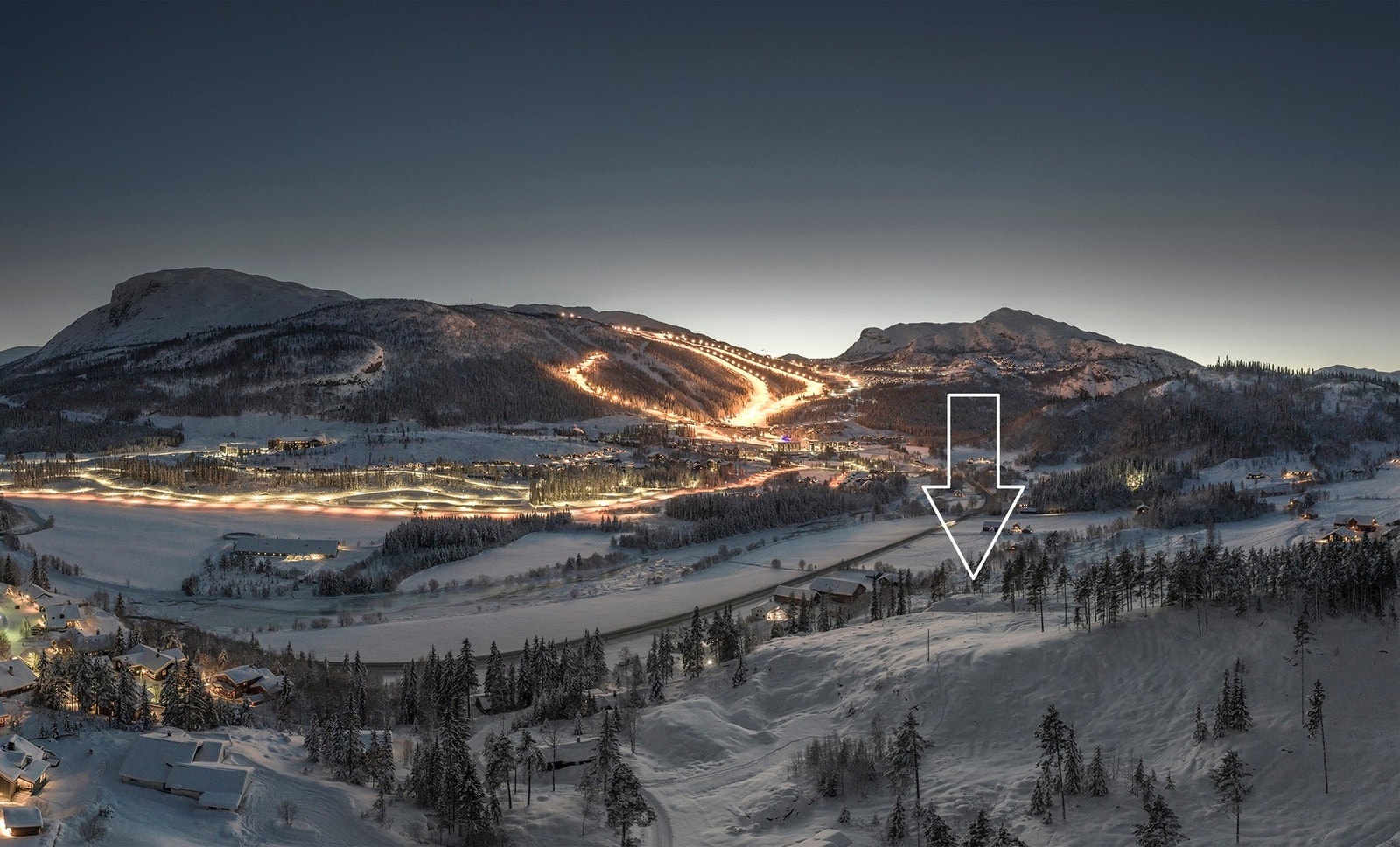 Tomt 18 i Fridalen har en fantastisk beliggenhet med vid utsikt over dalen og fjellene! Foto: Aurelijus Norvaisas. Galleribilde