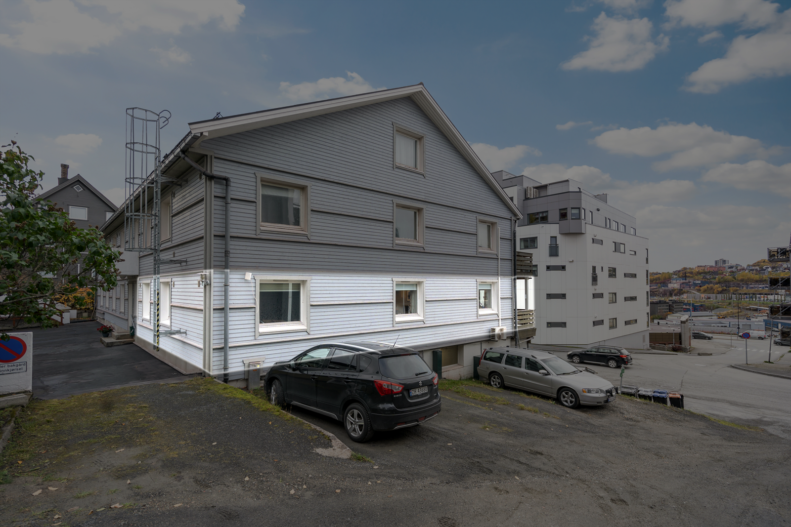 Leiligheten er utstyrt med balkong på fremsiden Galleribilde