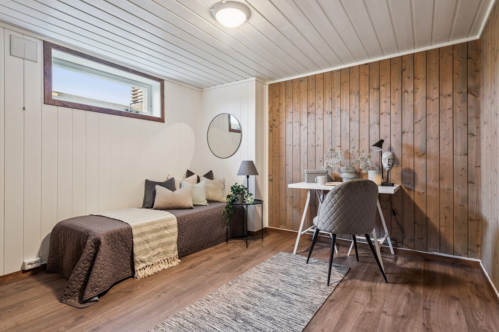 Soverom/innredet rom i kjelleren er romslig og kan innredes etter behov. Rommet er ikke omsøkt og er ikke godkjent for varig opphold Galleribilde