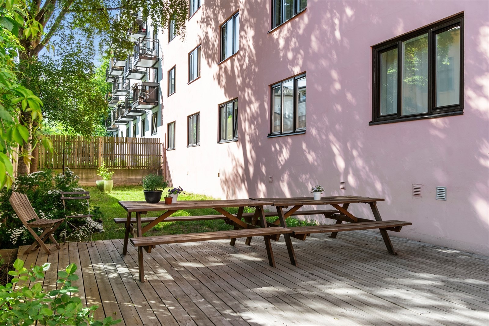 Hyggelig bakgård til glede for beboerne Galleribilde