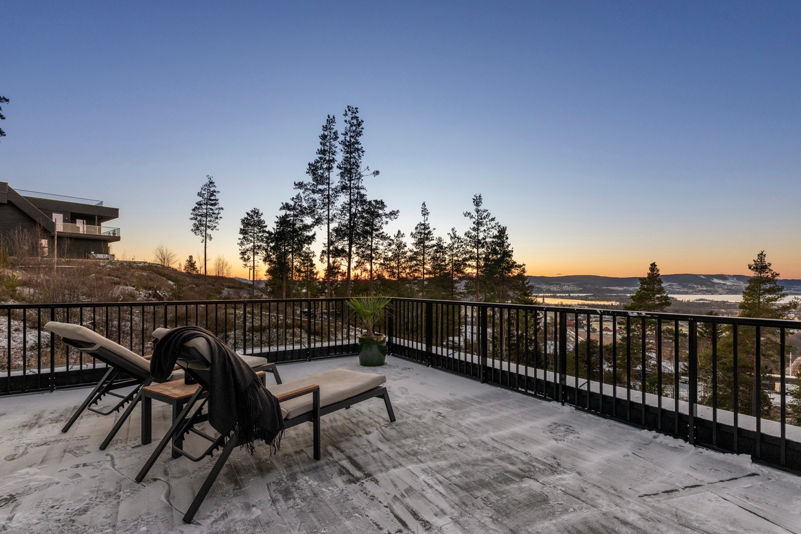 Den privat takterrassen er på 51 m². Galleribilde