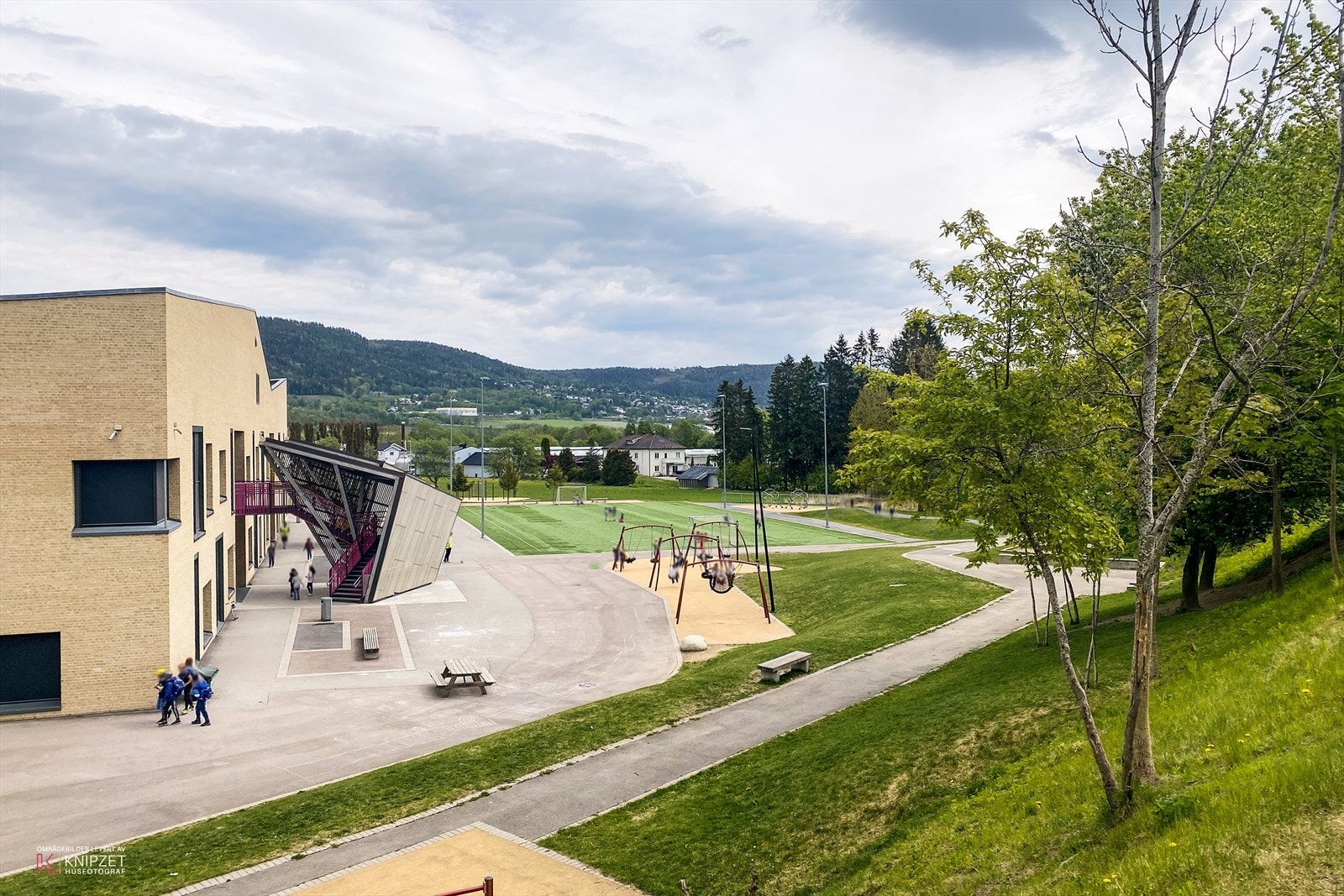 barneskole innen kort avstand fra boligen Galleribilde
