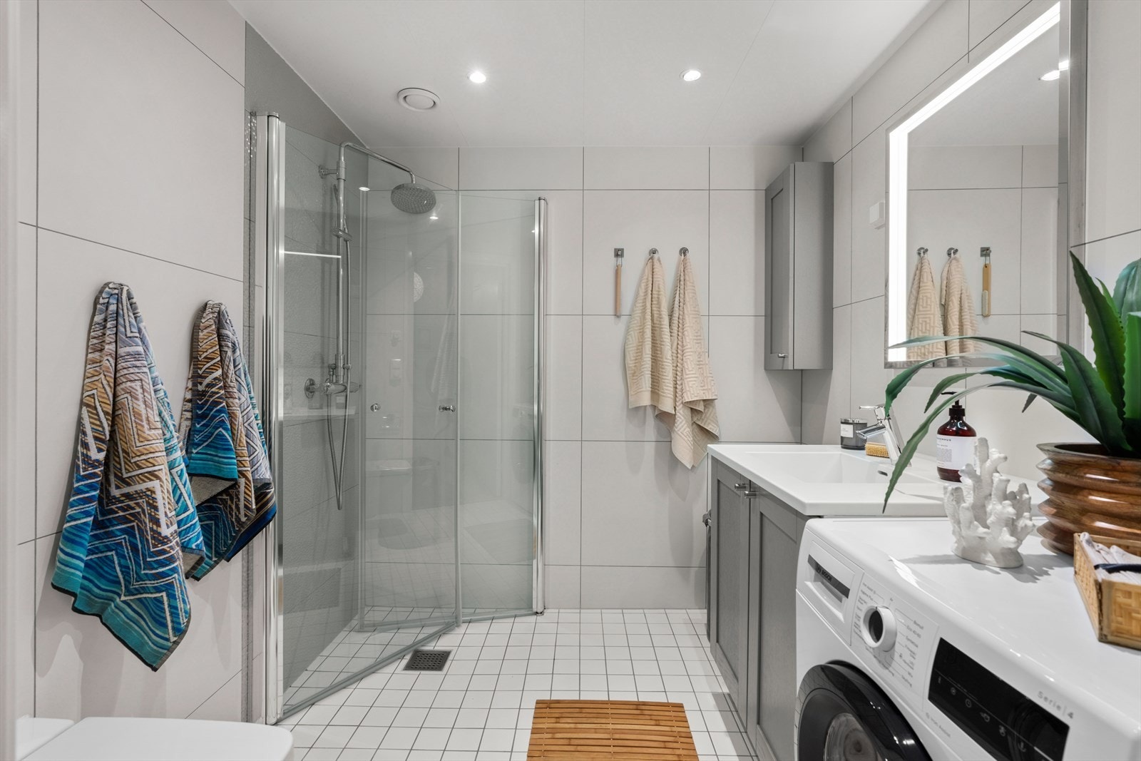 Det er opplegg for vaskemaskin og tørketrommel Galleribilde