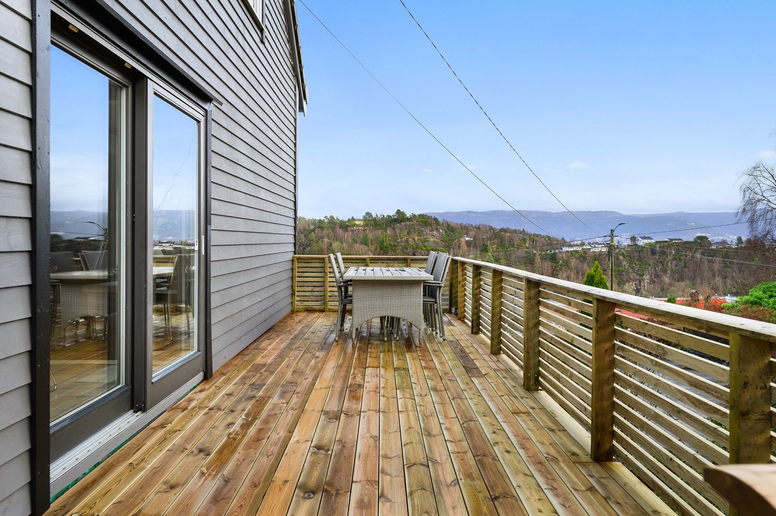 Nydelig utsikt fra eiendommen. Galleribilde