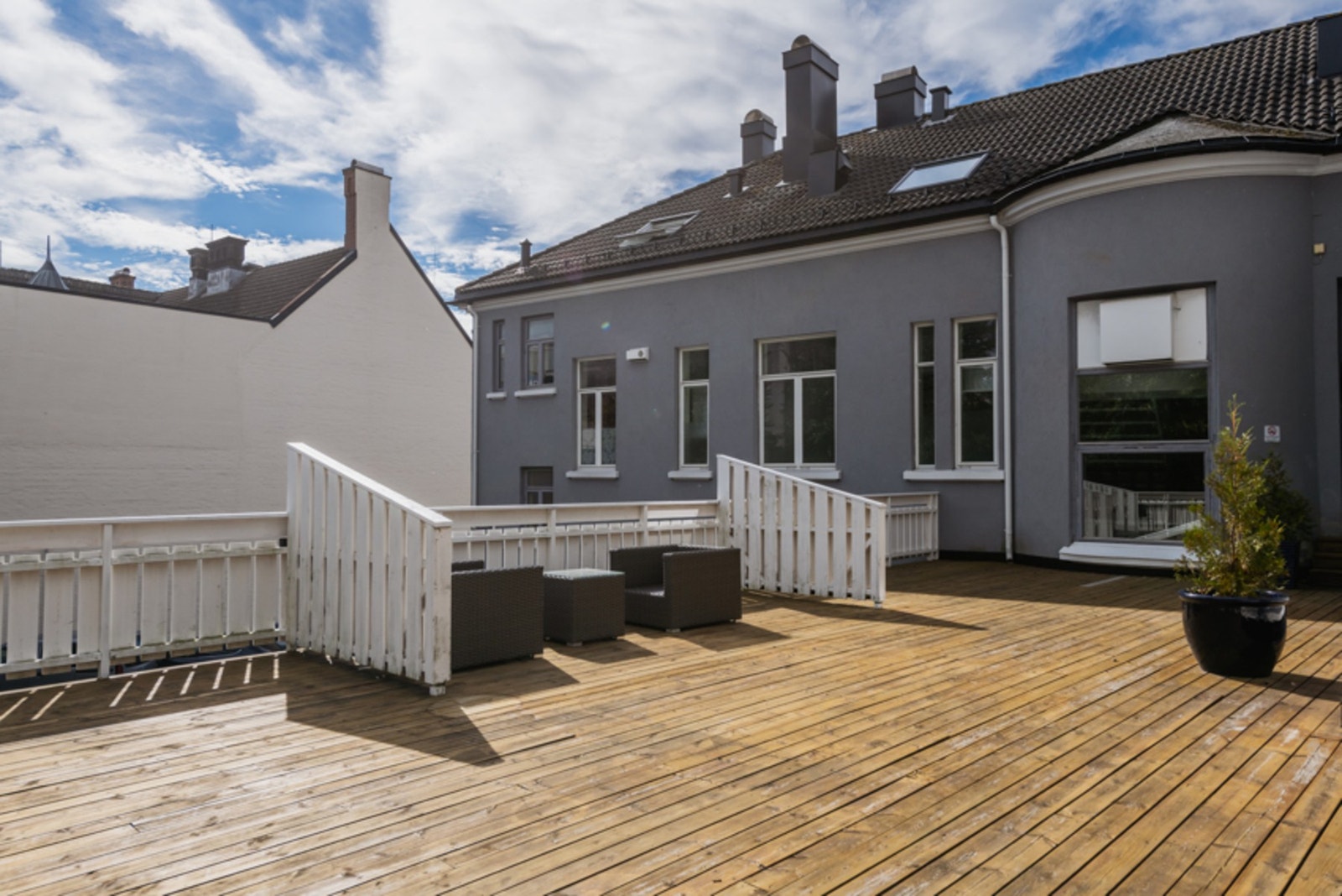 Felles terrasse for sameiet. Galleribilde