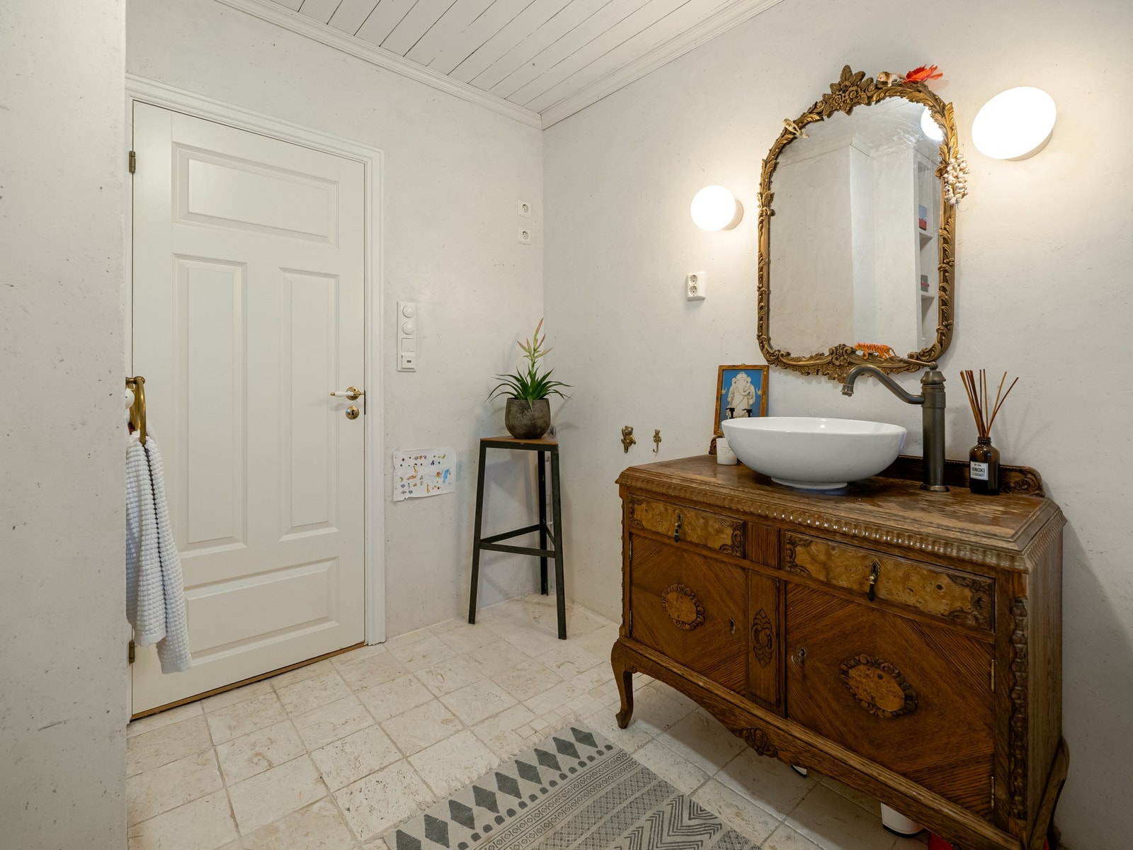 Det er så klart varmekabler i gulvet. Galleribilde