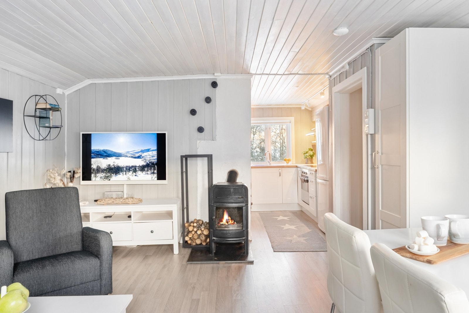 Det er varmefolie i stuen. Galleribilde