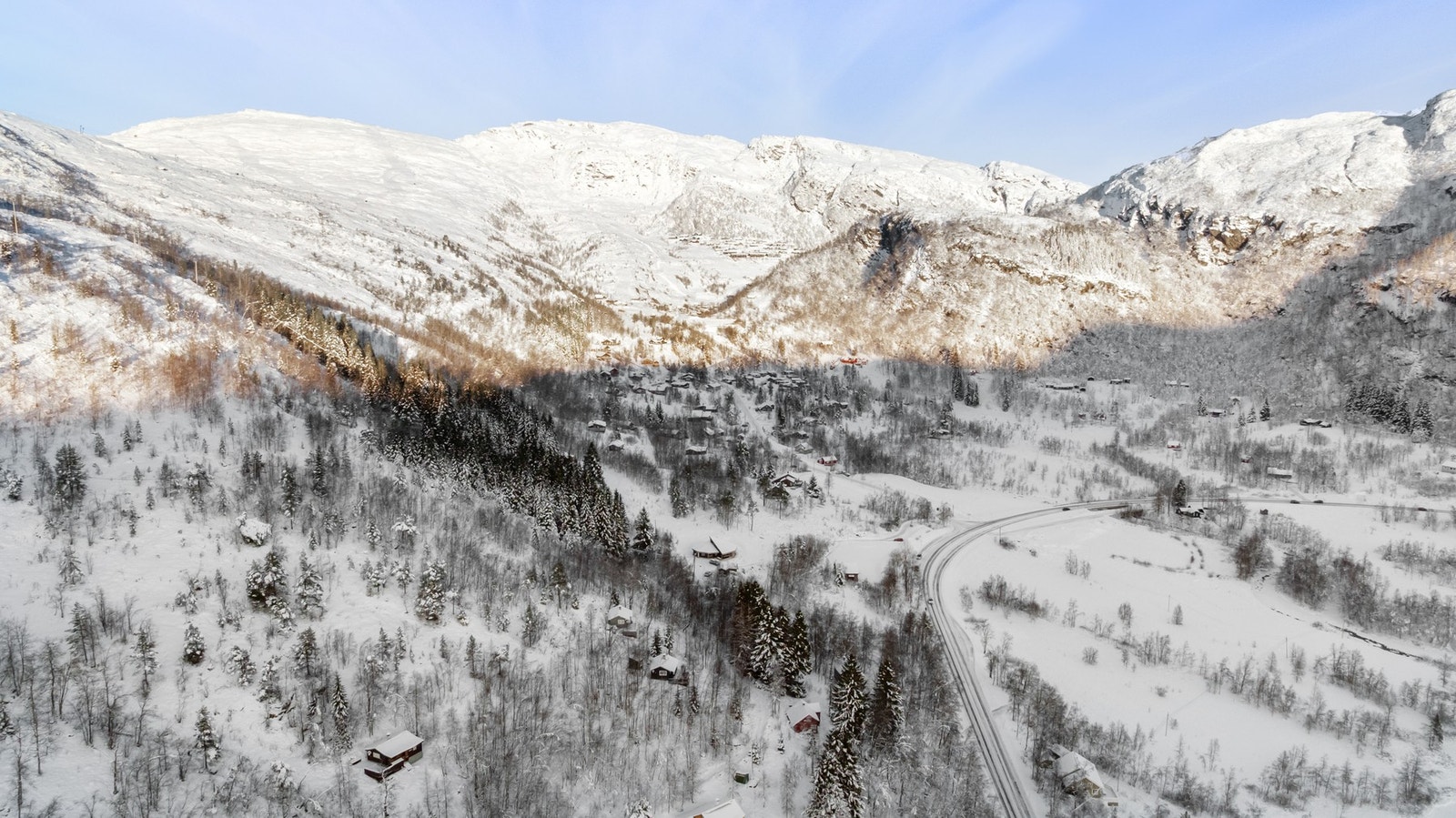Det er kun 4 minutters kjøring til Eikedalen skisenter. Galleribilde