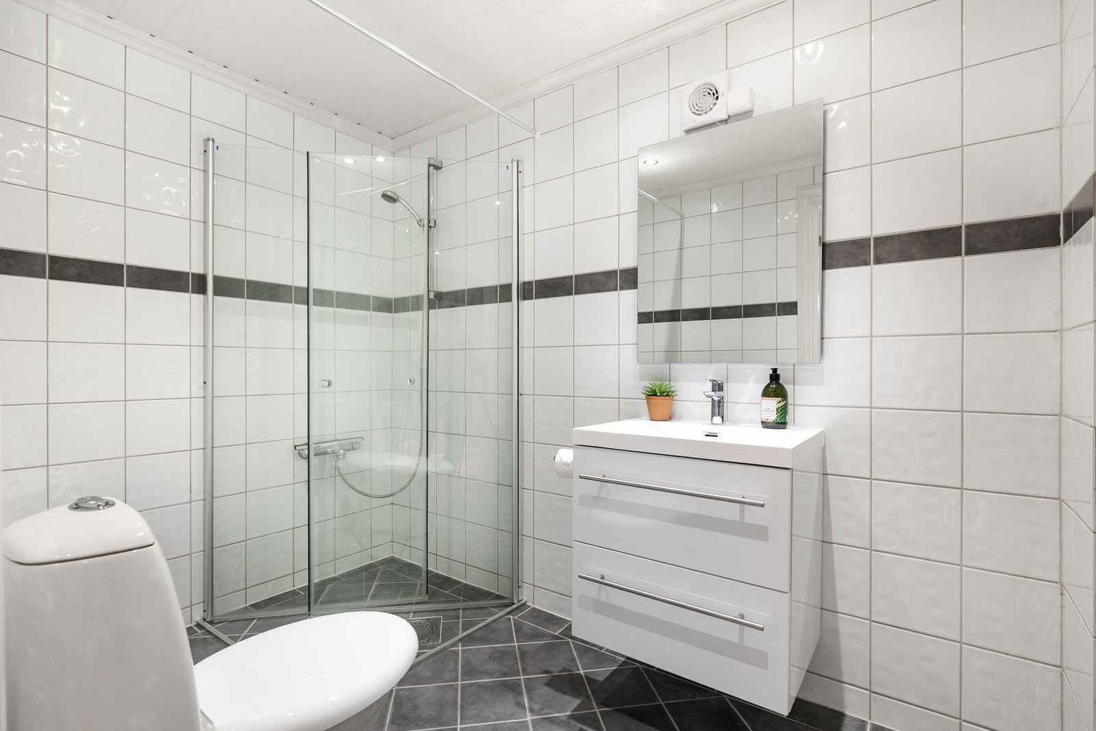 Bad/vaskerom u.etg. Galleribilde