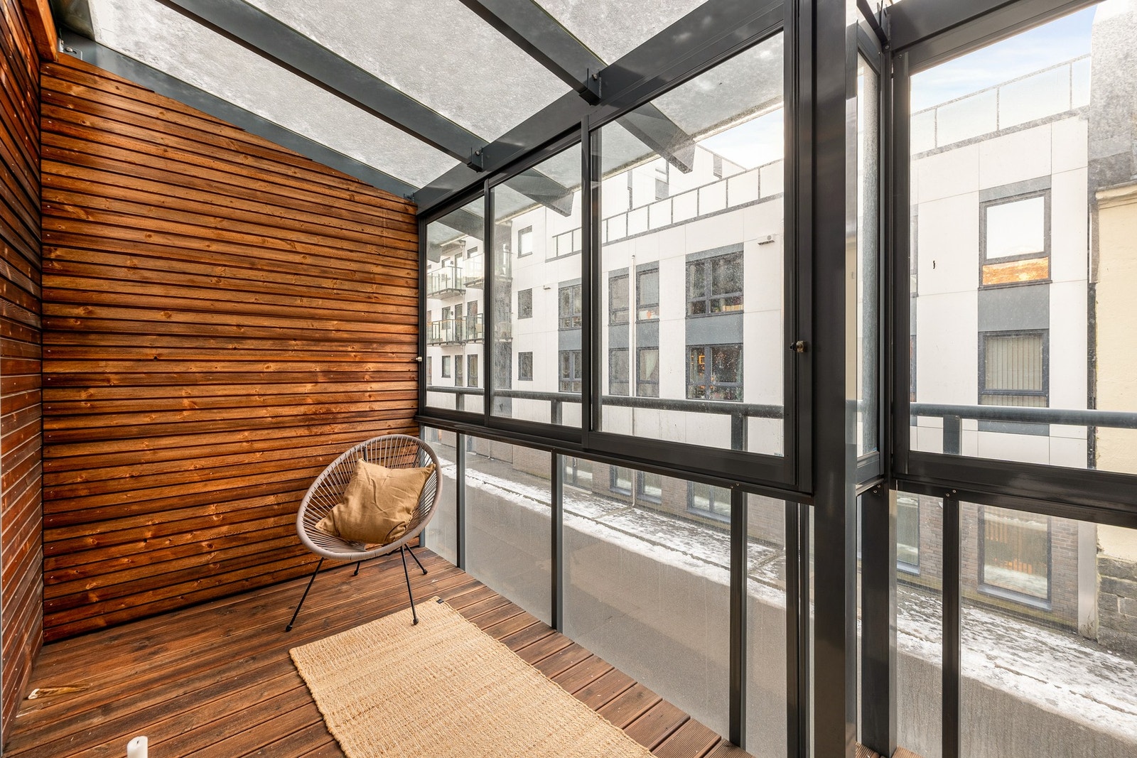 Balkongen måles til 7 kvm. Galleribilde