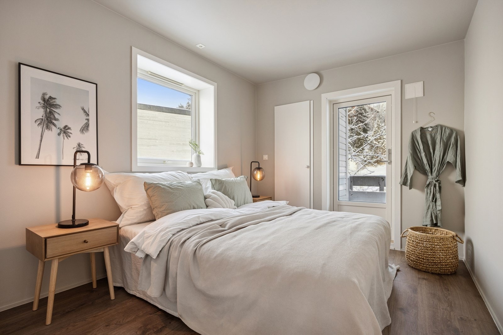 Hovedsoverommet har direkte utgang til en østvendt balkong på 7 m². Galleribilde