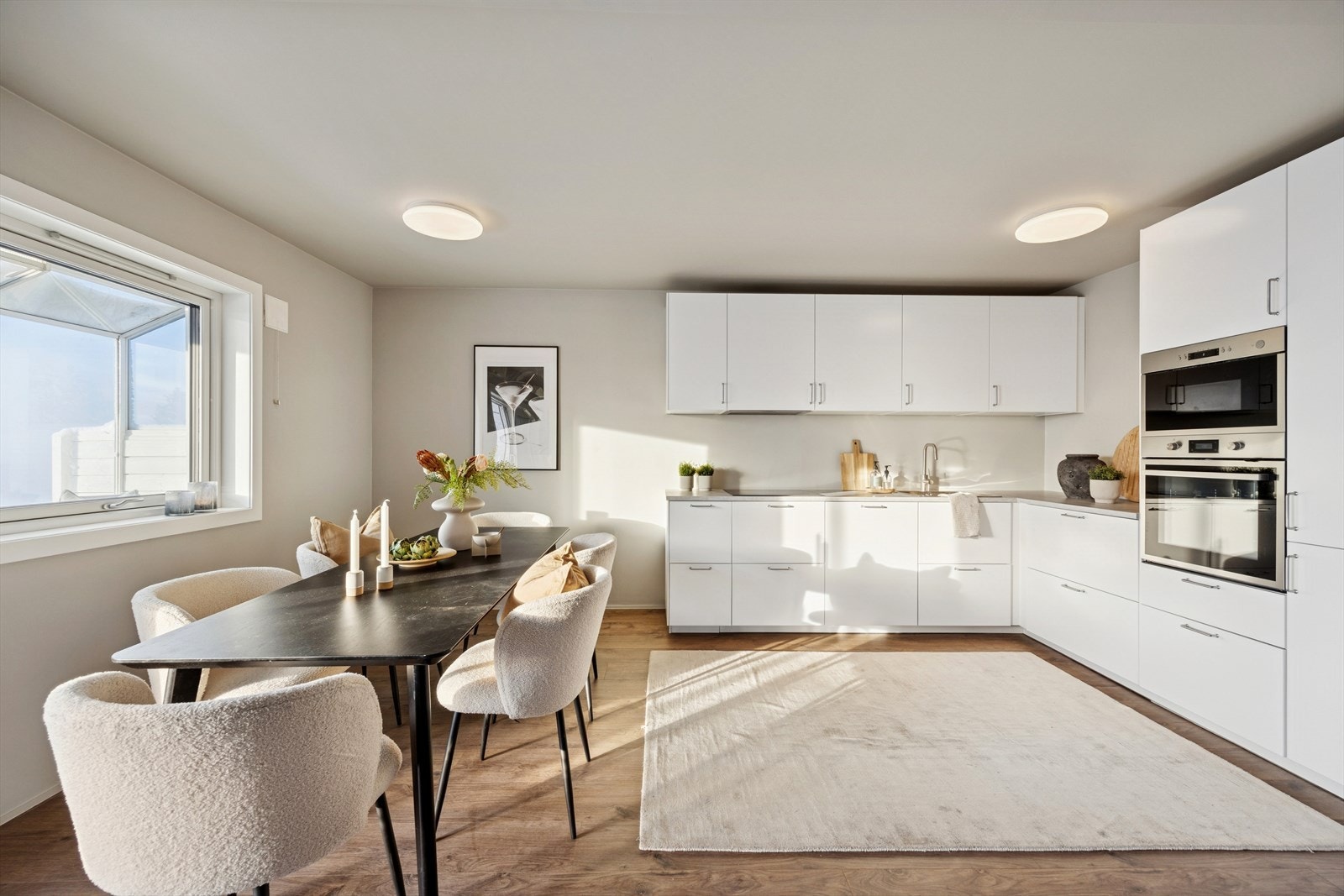 Dette er en strøken 3-roms andelsleilighet som ligger i byggets 4. etasje. Galleribilde