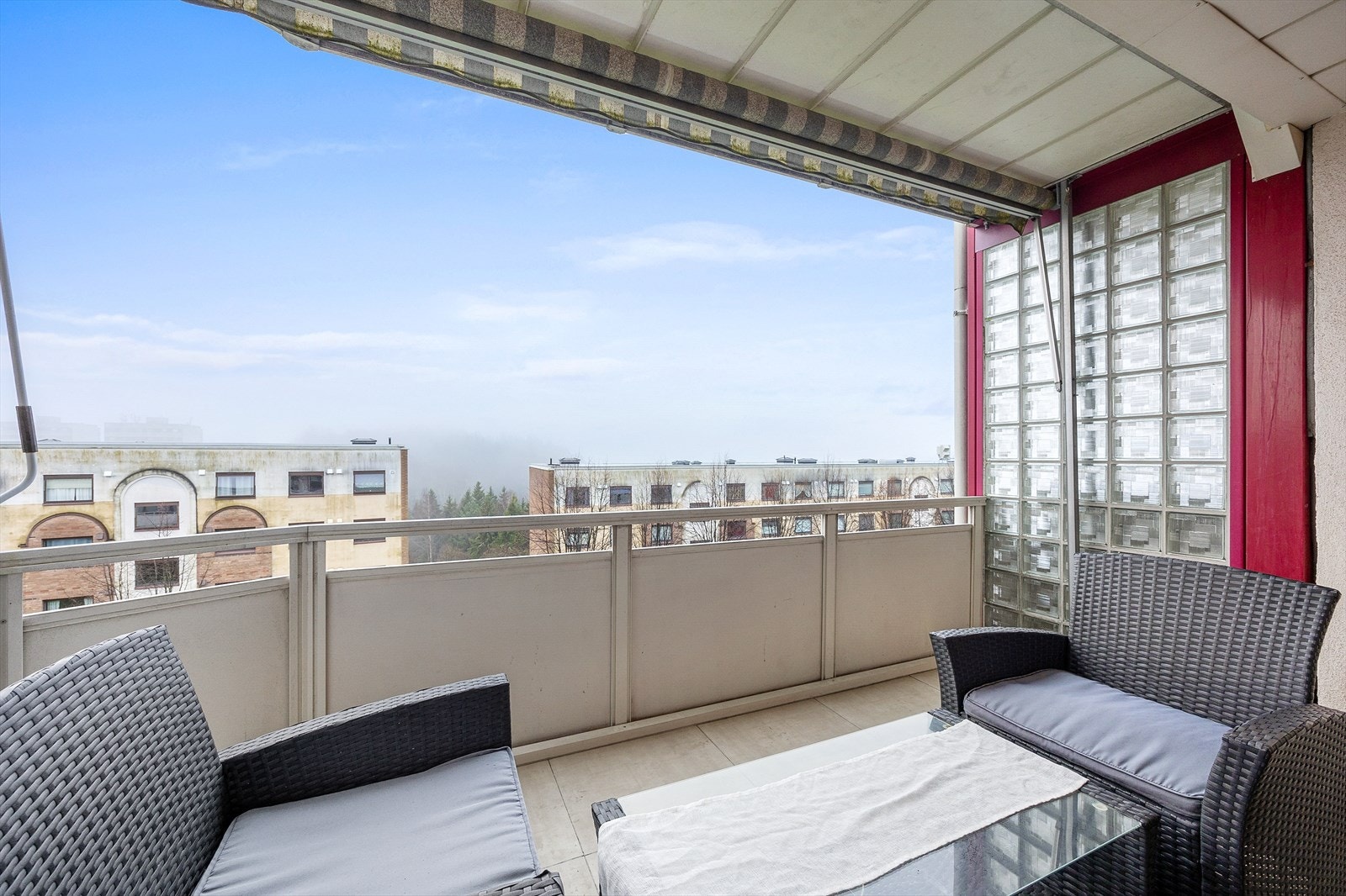 Her kan man nyte utsikten over nærområdet. Galleribilde