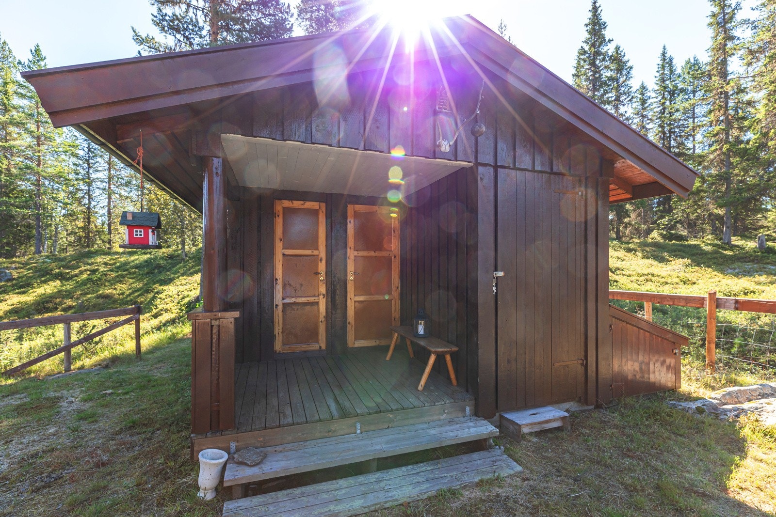 Anneks - Vi gjør oppmerksom på at anneks ikke er byggemeldt med rom for varig opphold og er derfor ikke godkjent som dette formålet Galleribilde