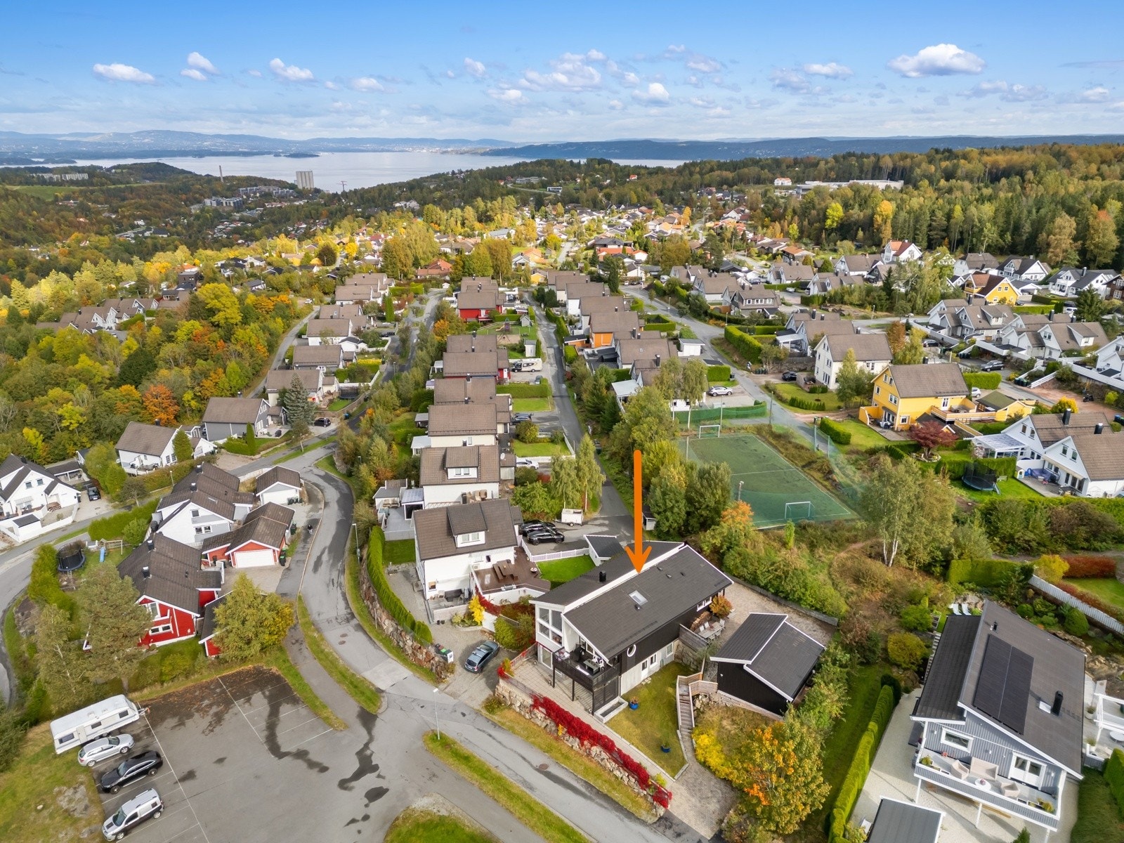 Boligen ligger i et veletablert, meget barnevennlig og i rolige omgivelser Galleribilde