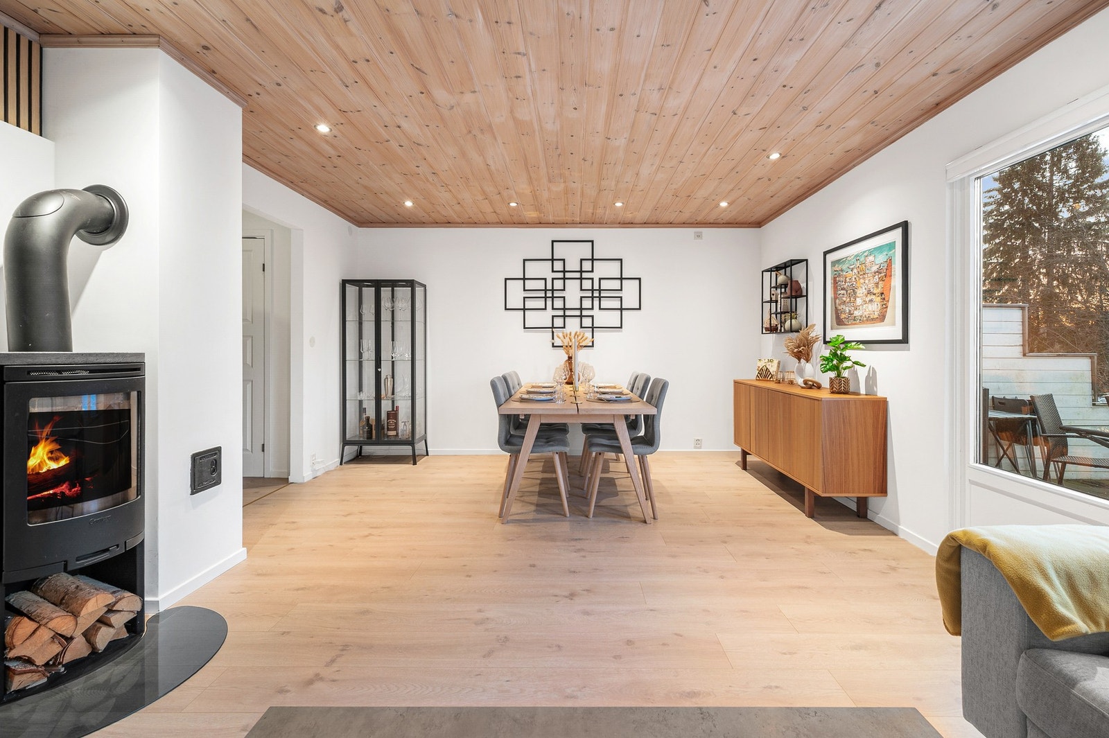 Det er gulvvarme i hele 1. etasje. Galleribilde